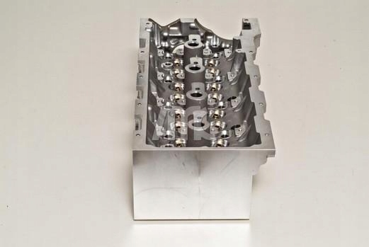 Głowica MERCEDES-BENZ KLASA C Producent części AMC