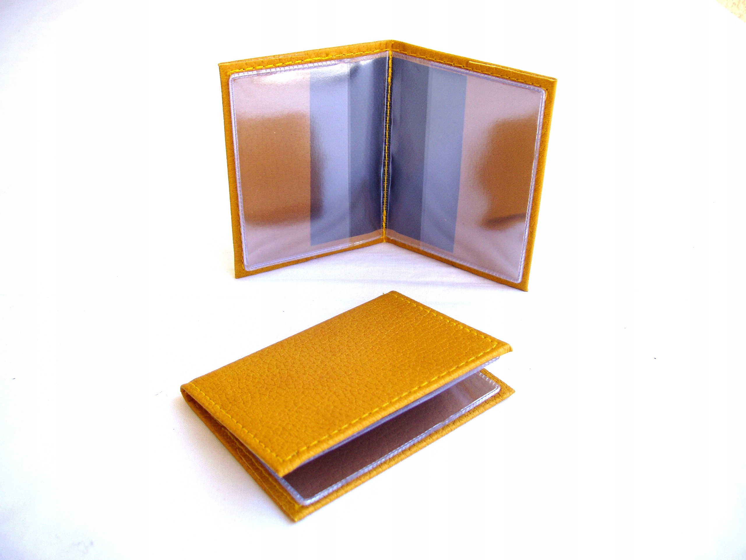 

Etui Na karty/dokumenty Domicco Wizytownik Żółty