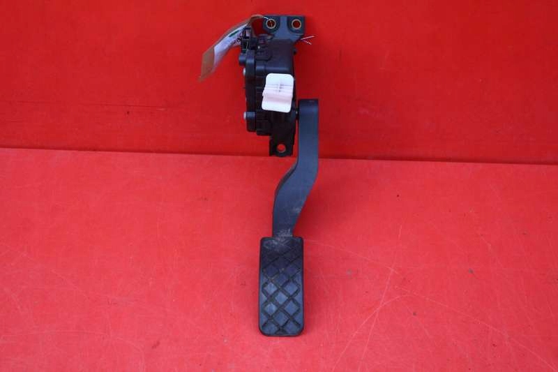 POTENCJOMETR GAZU EU VW GOLF 4 IV 1.6 8V 00R