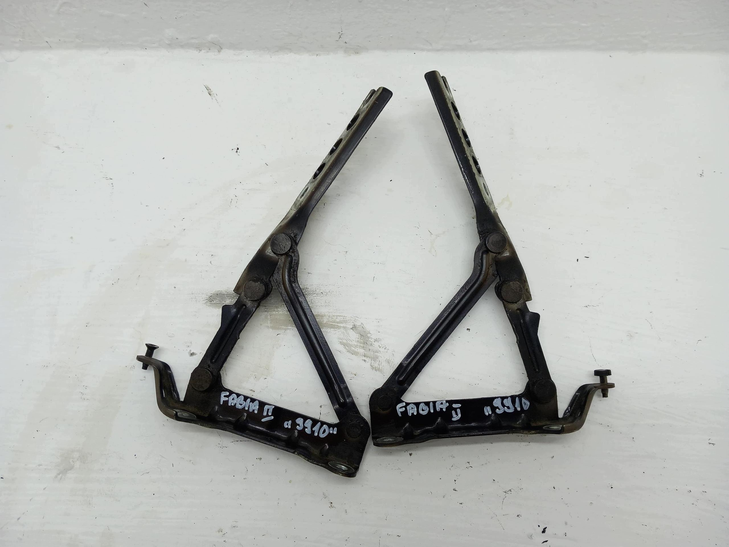 hinges KOMPLET bonnets SKODA FABIA II 9910 07-14