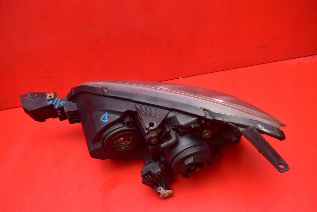 REFLEKTOR right light front lens EU P2951 MAZDA 3 1 and BK LIFT 06-09