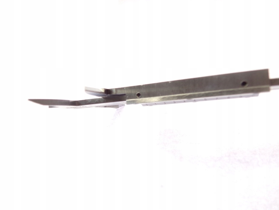 SUWMIARKA NONIUSZOWA L150 0,02 AUTO-LOCK Maksymalny zakres pomiaru 150 mm