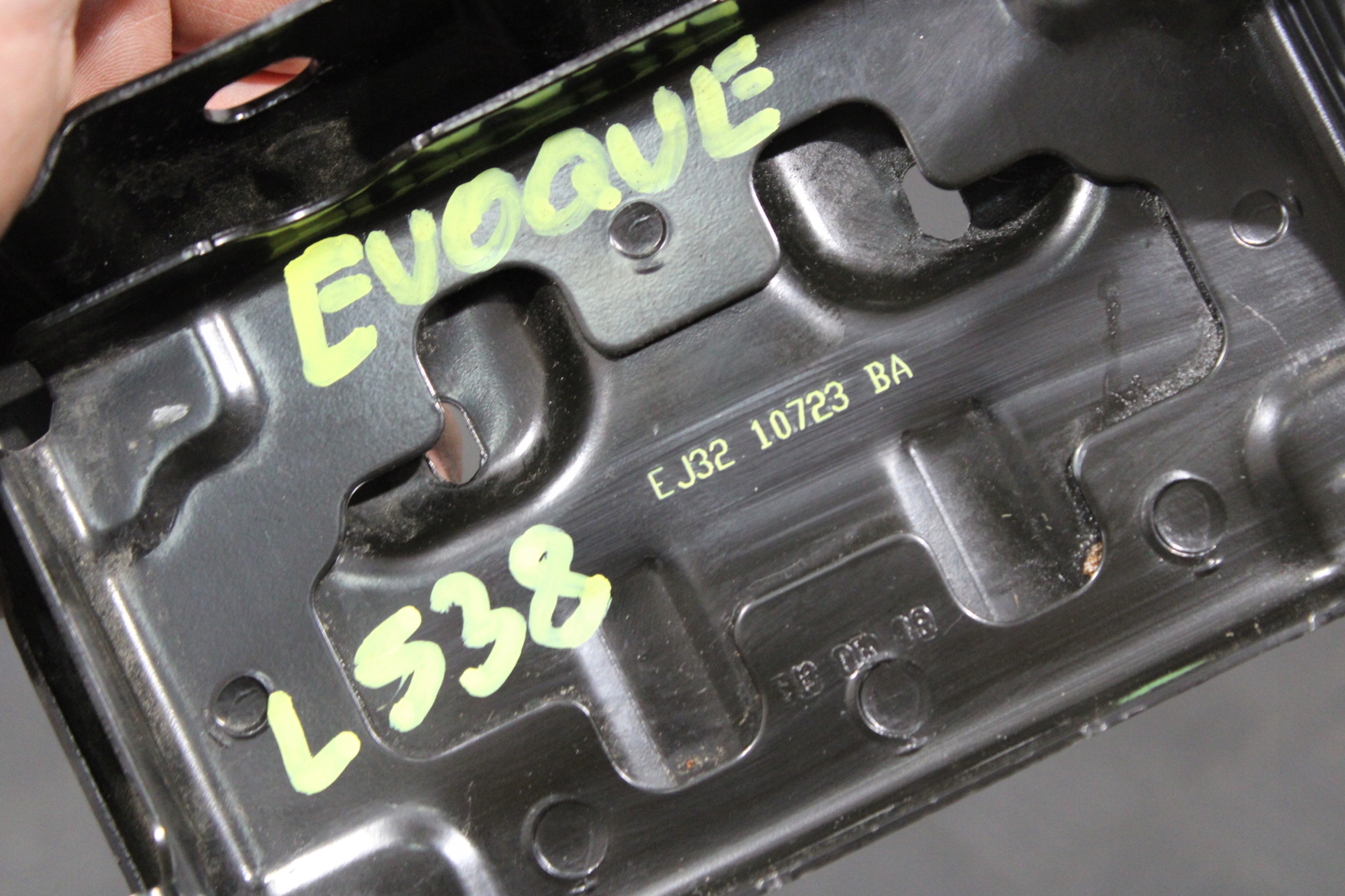 support étrier LAND ROVER EVOQUE L538 EJ32-10723-BA