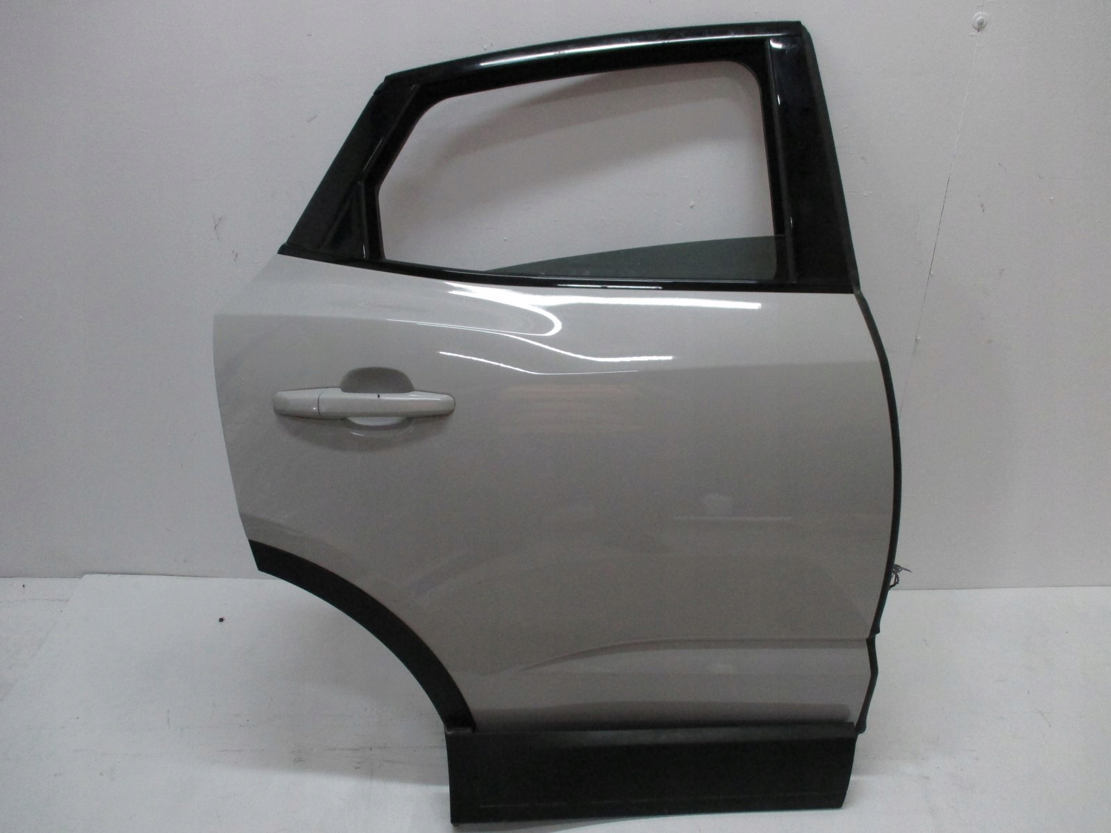 door right left rear. Jaguar E PACE EPACE 18R