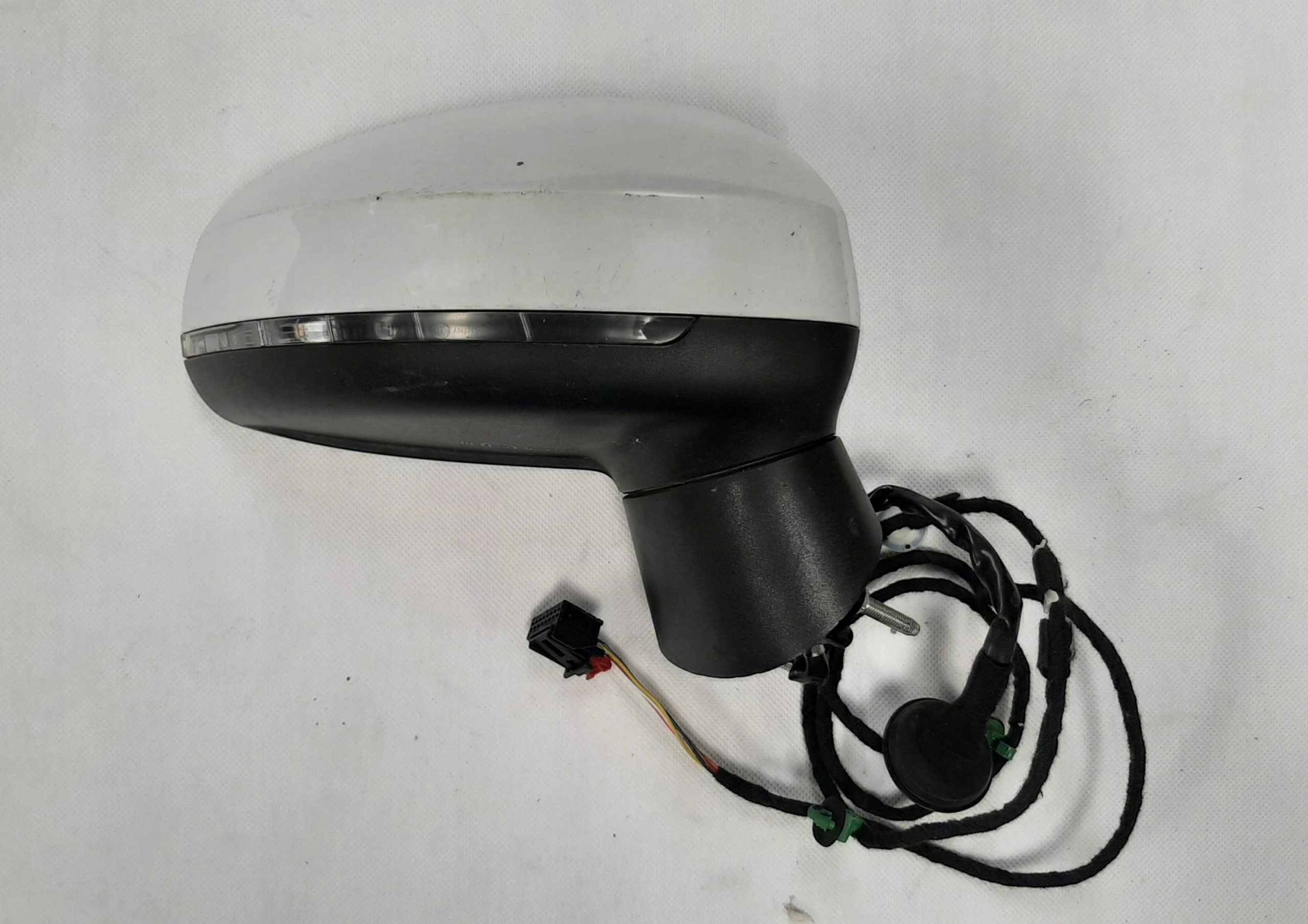 Audi A1x Зеркало правеpin