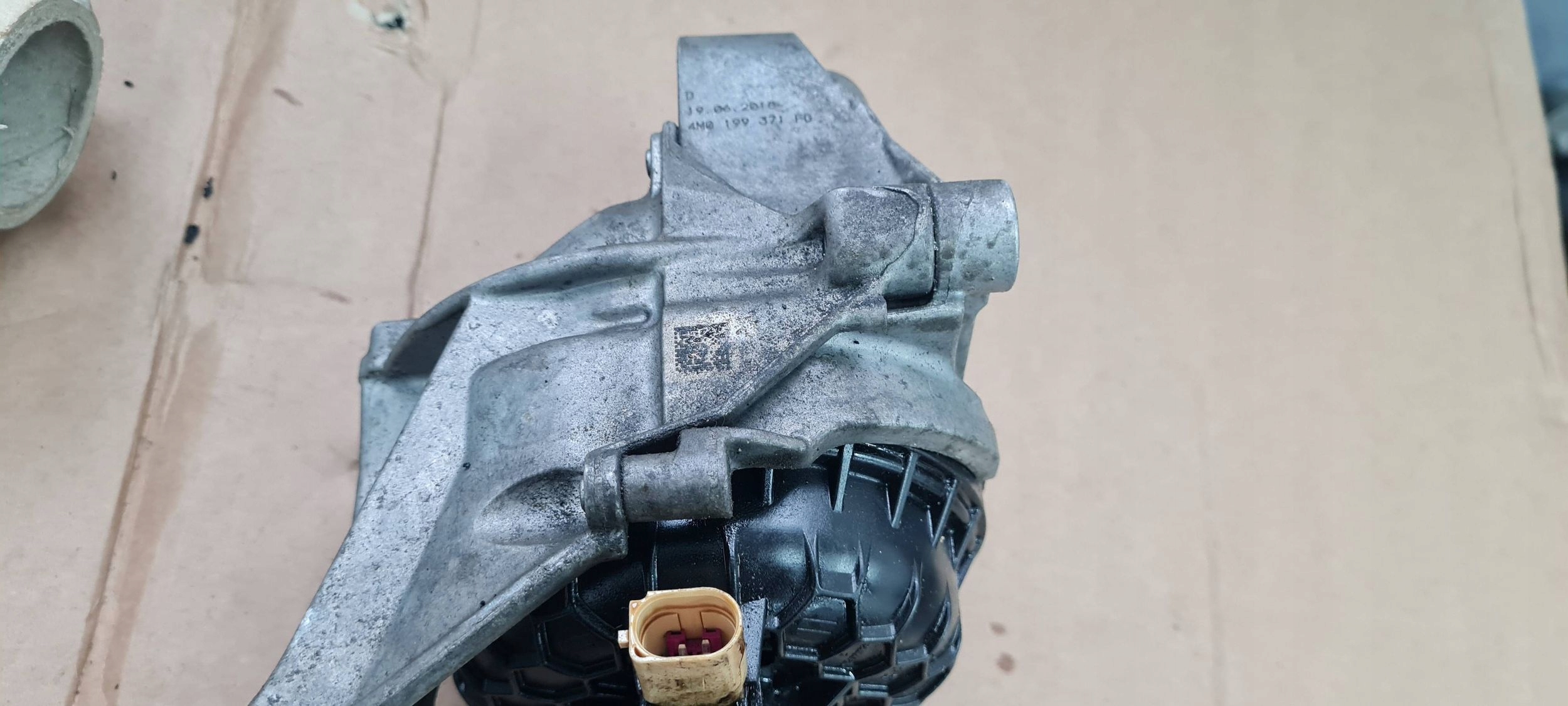 S5 8W engine mount left 3.0 TFSI CWG 4M0199371FG S4 B9 8W