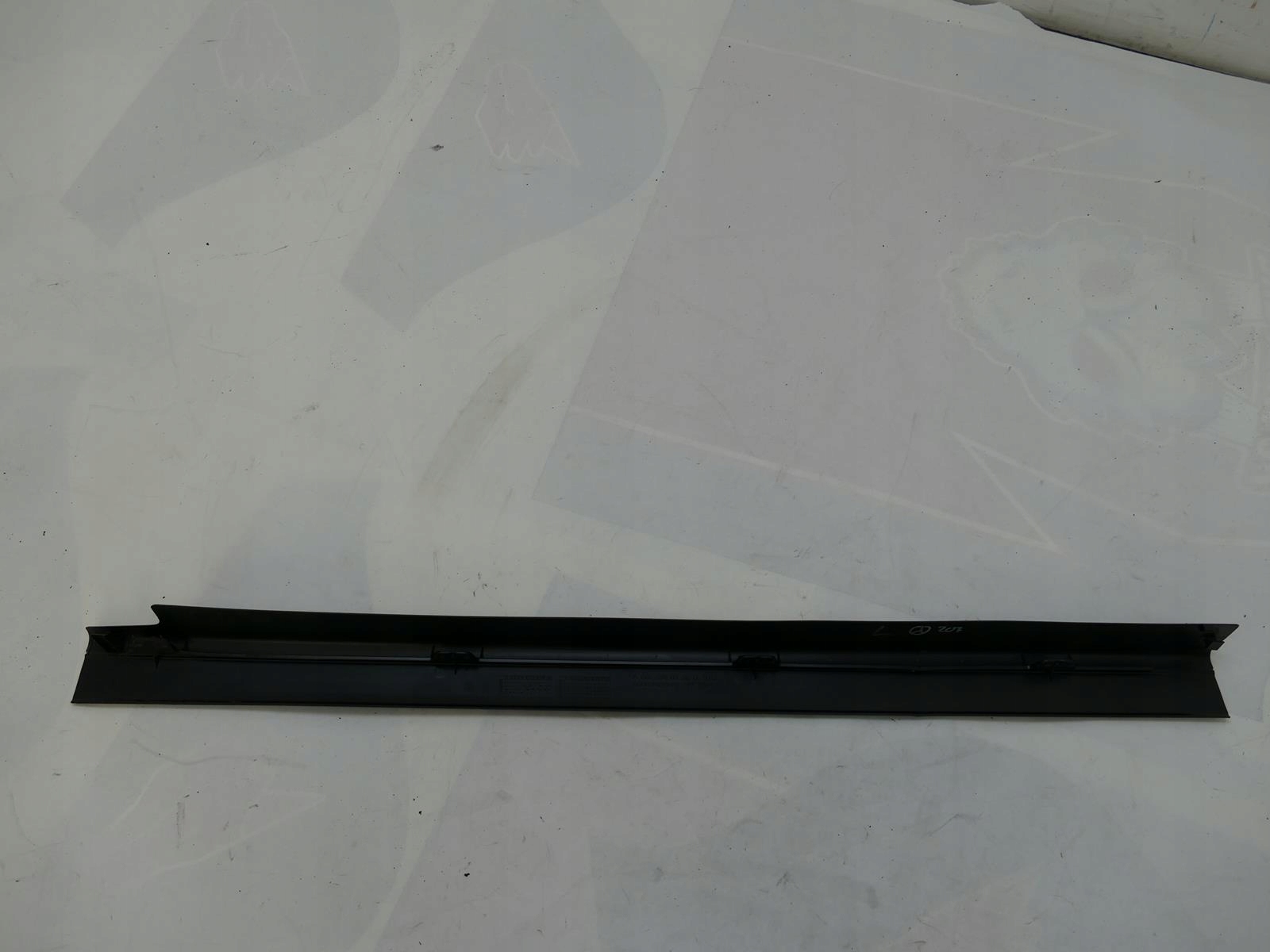 MERCEDES W207 A207 CABRIO moulding threshold cap
