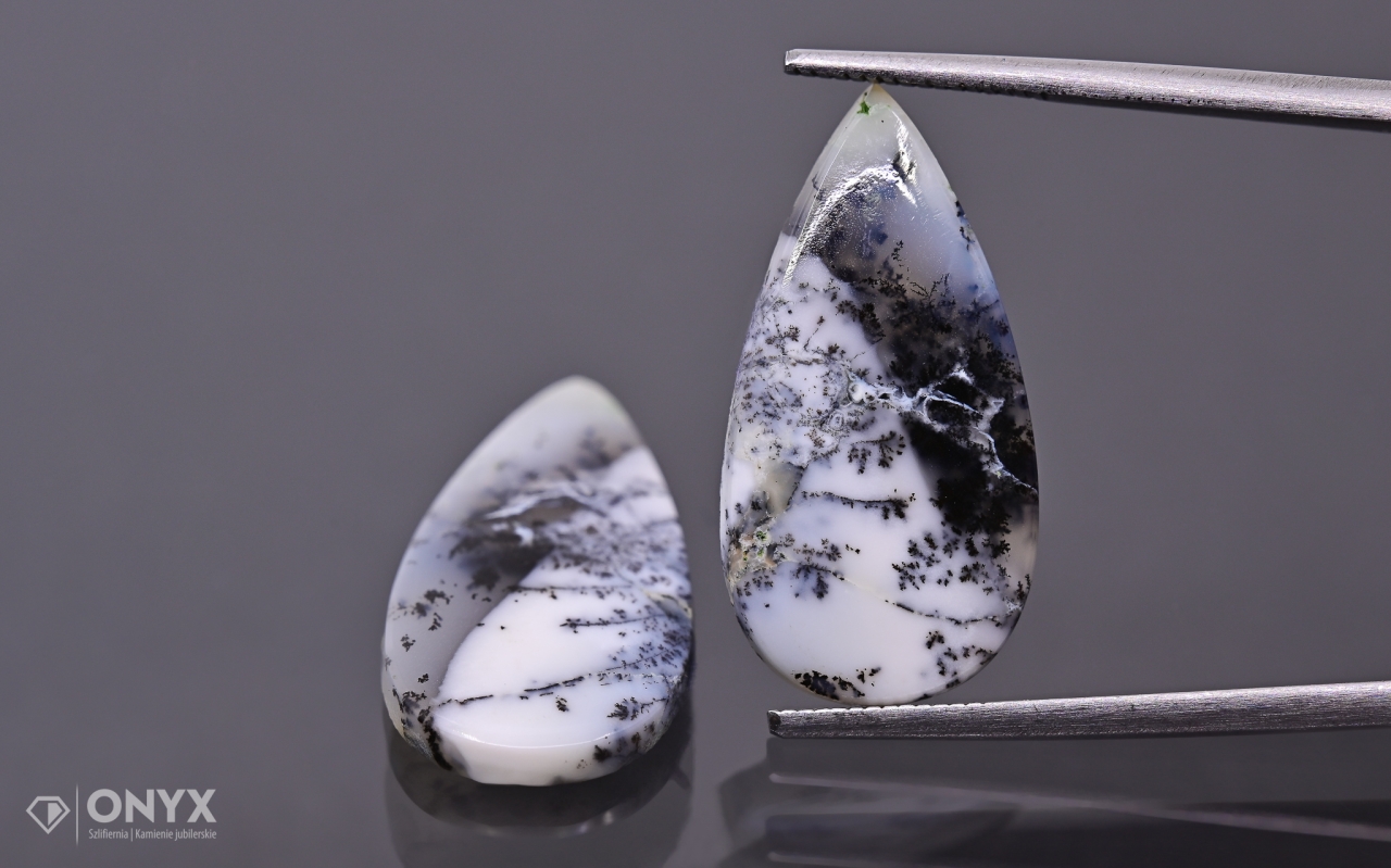 Dendritový achát z Turecka konvexní mělký Pár slza