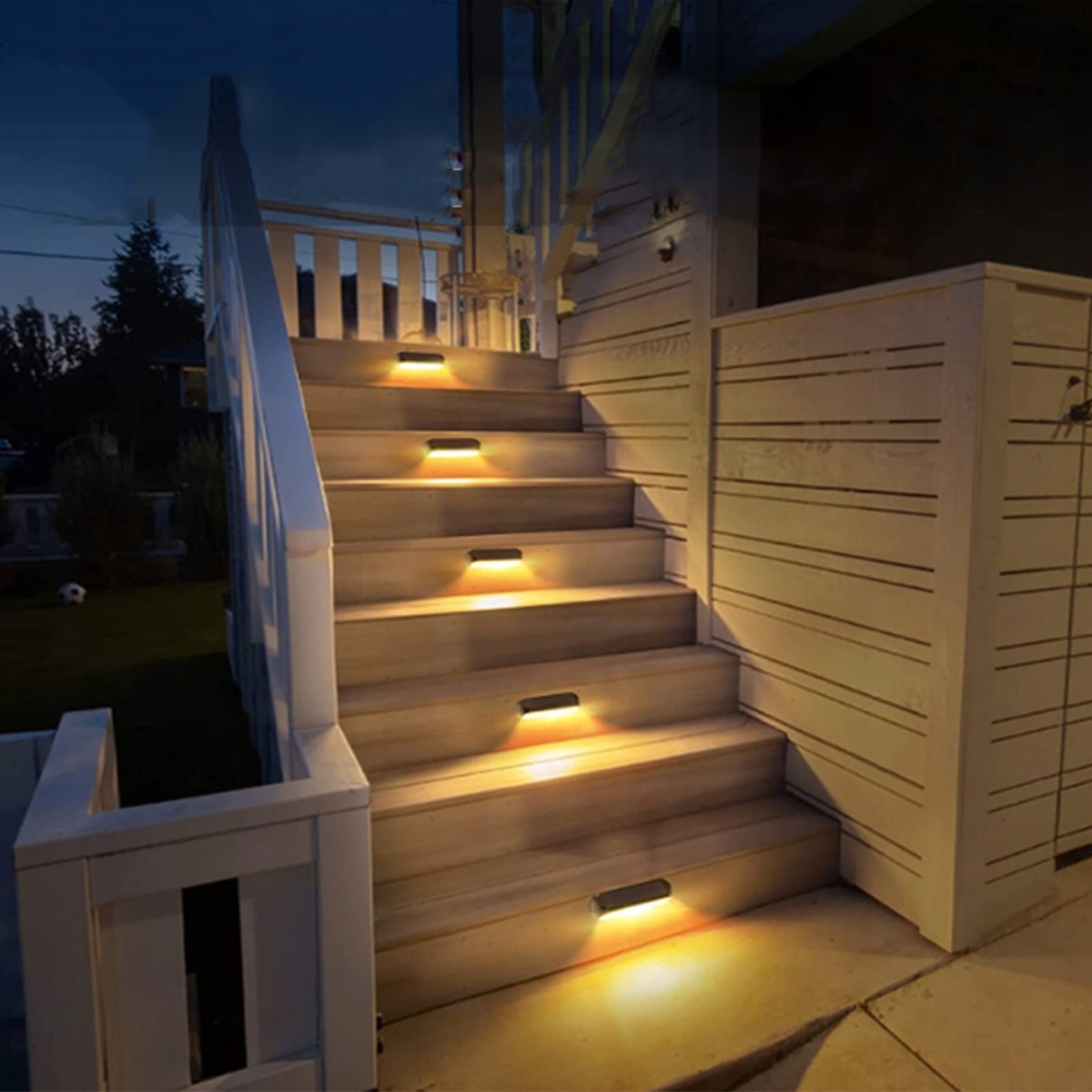 LAMPA ELEWACYJNA SOLARNA OPRAWA ZEWNĘTRZNA KINKIET OGRODOWY LED RGBW Zasilanie solarne