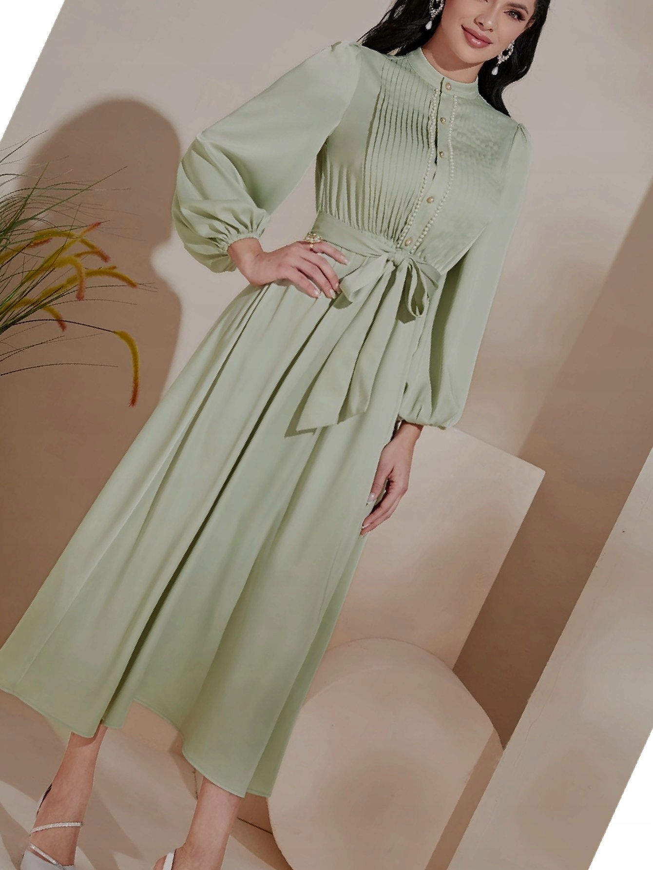 Šaty Perličkami zdobená Mátová Dlouhá Návštěvnická saténová S 36