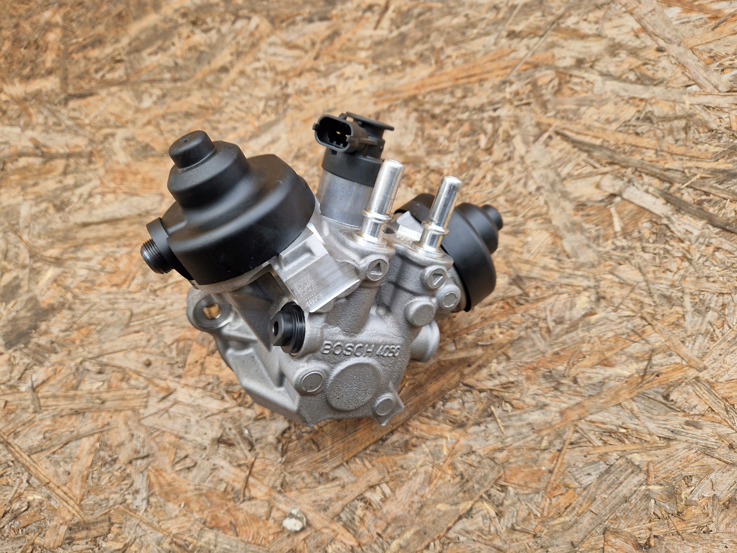 Einspritzpumpe JEEP GRAND CHEROKEE WK2 3.0CRD VM44D 0445012013 35022151F