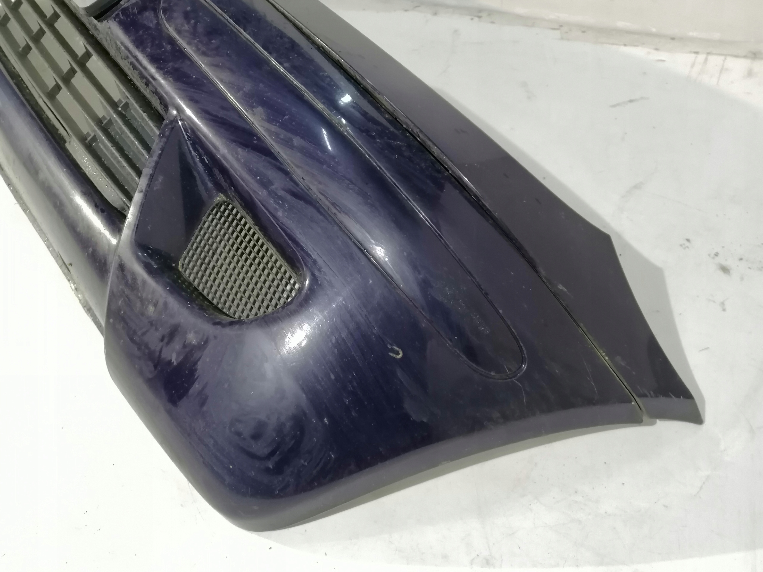 Mercedes W414 Vaneo nárazník předek přední 4513