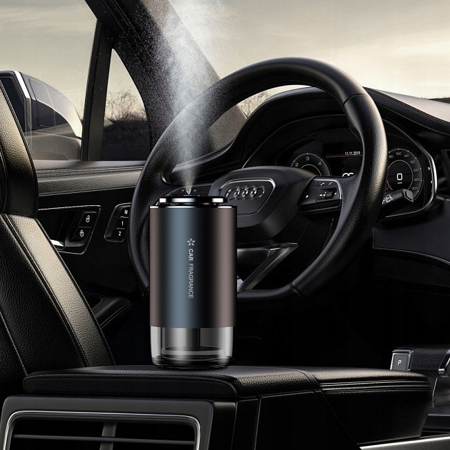 Uniwersalny dyfuzor zapachowy do samochodu Producent bez marki