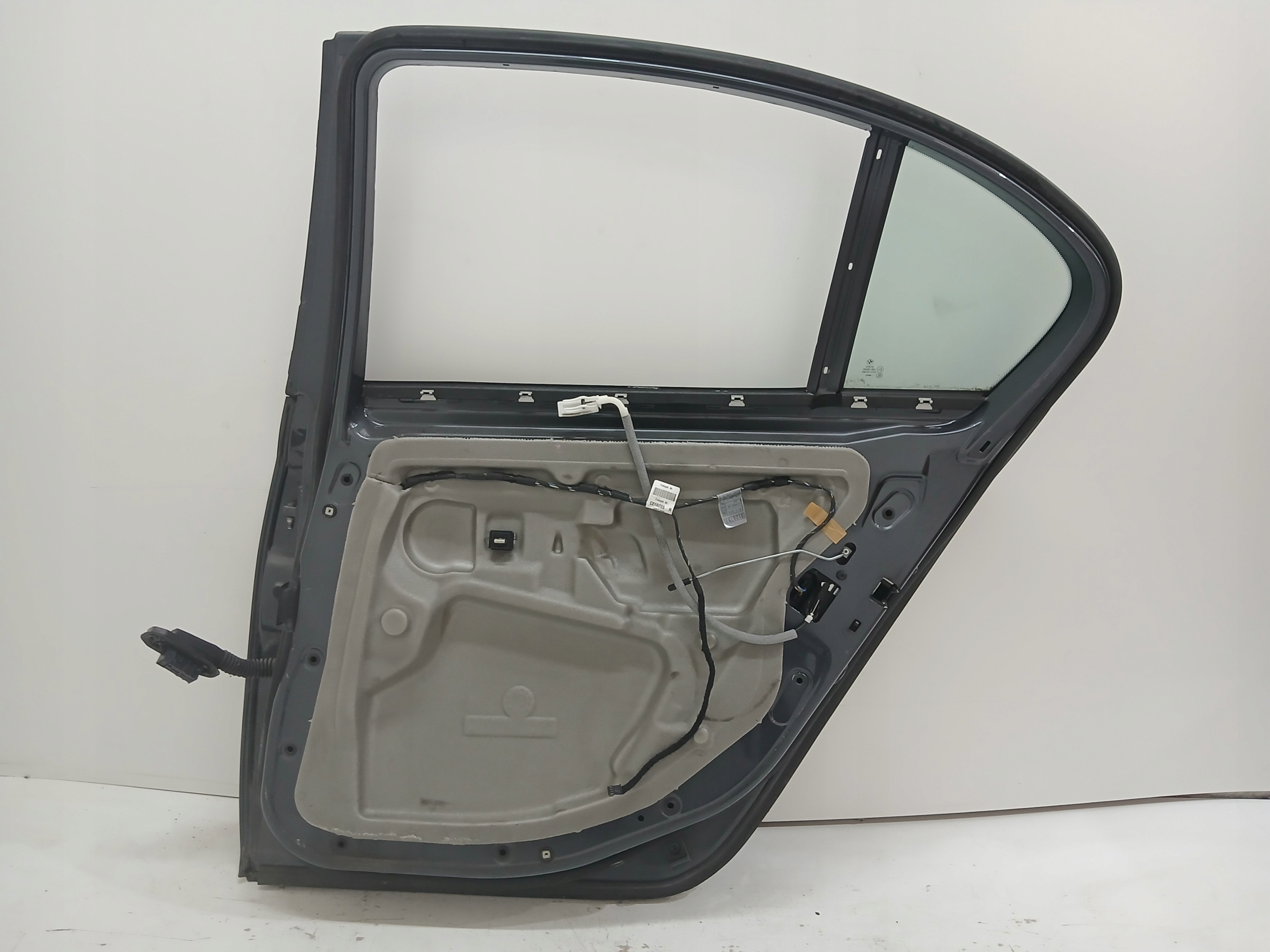 door right rear. BMW E60 A68/7 PLATINGRAU