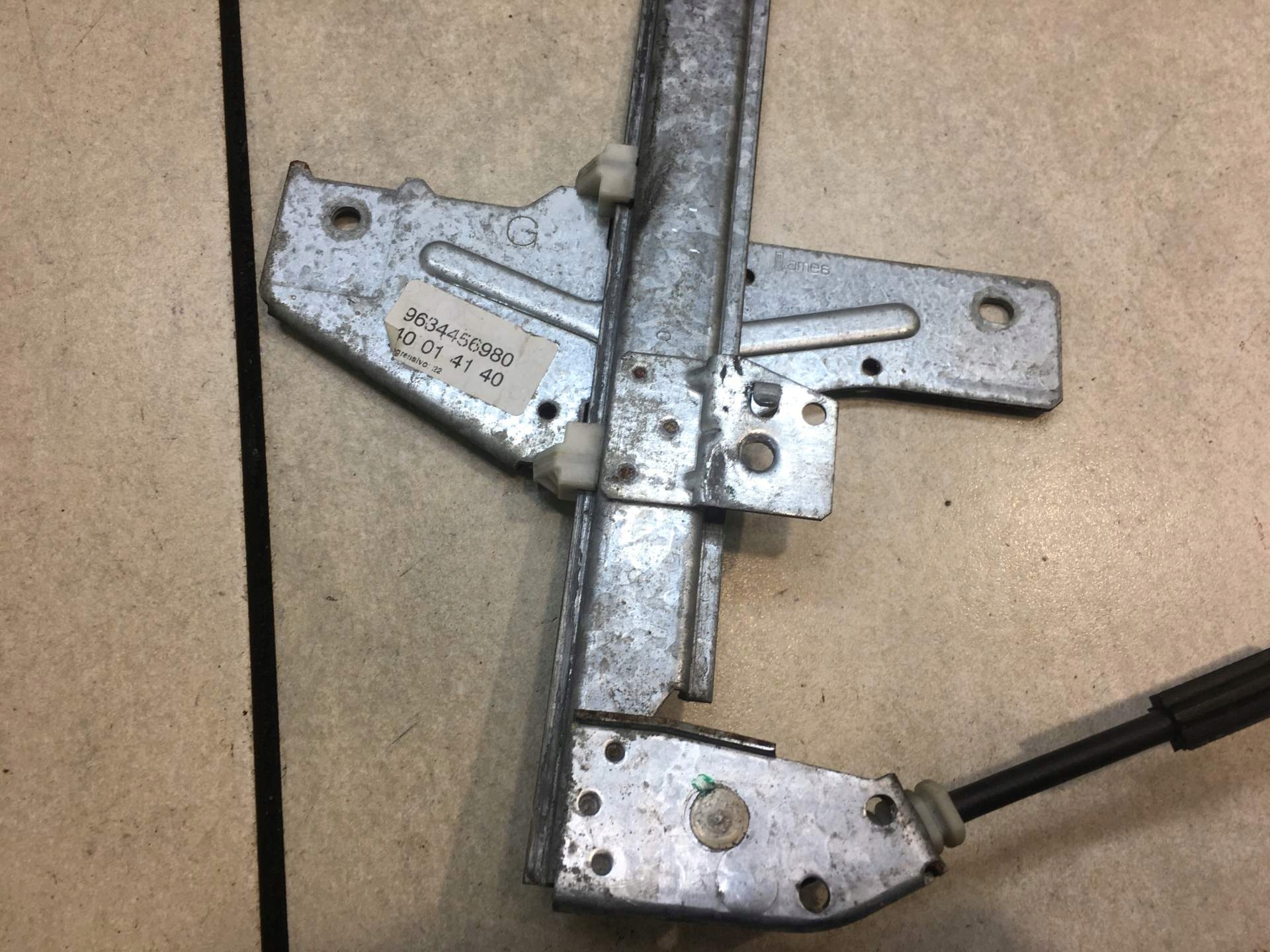 window regulator left front PEUGEOT 307 9634456980