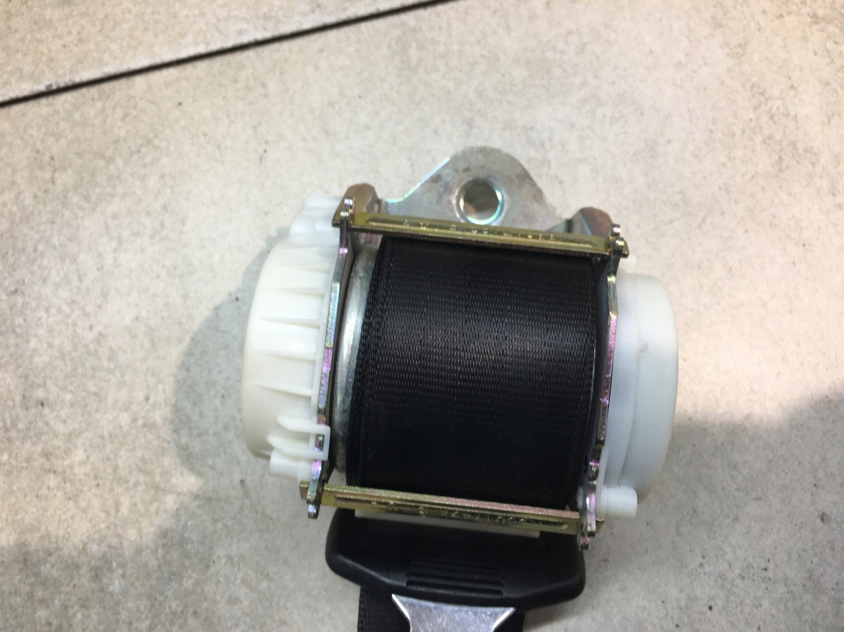 Gurten Sicherheits links heck AUDI A3 8P 8P3857805B