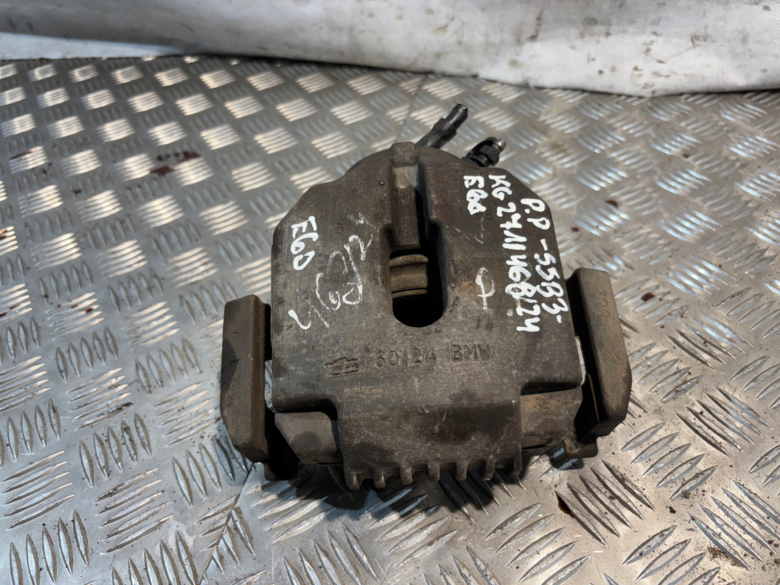 caliper brake right front BMW E60 2,0D