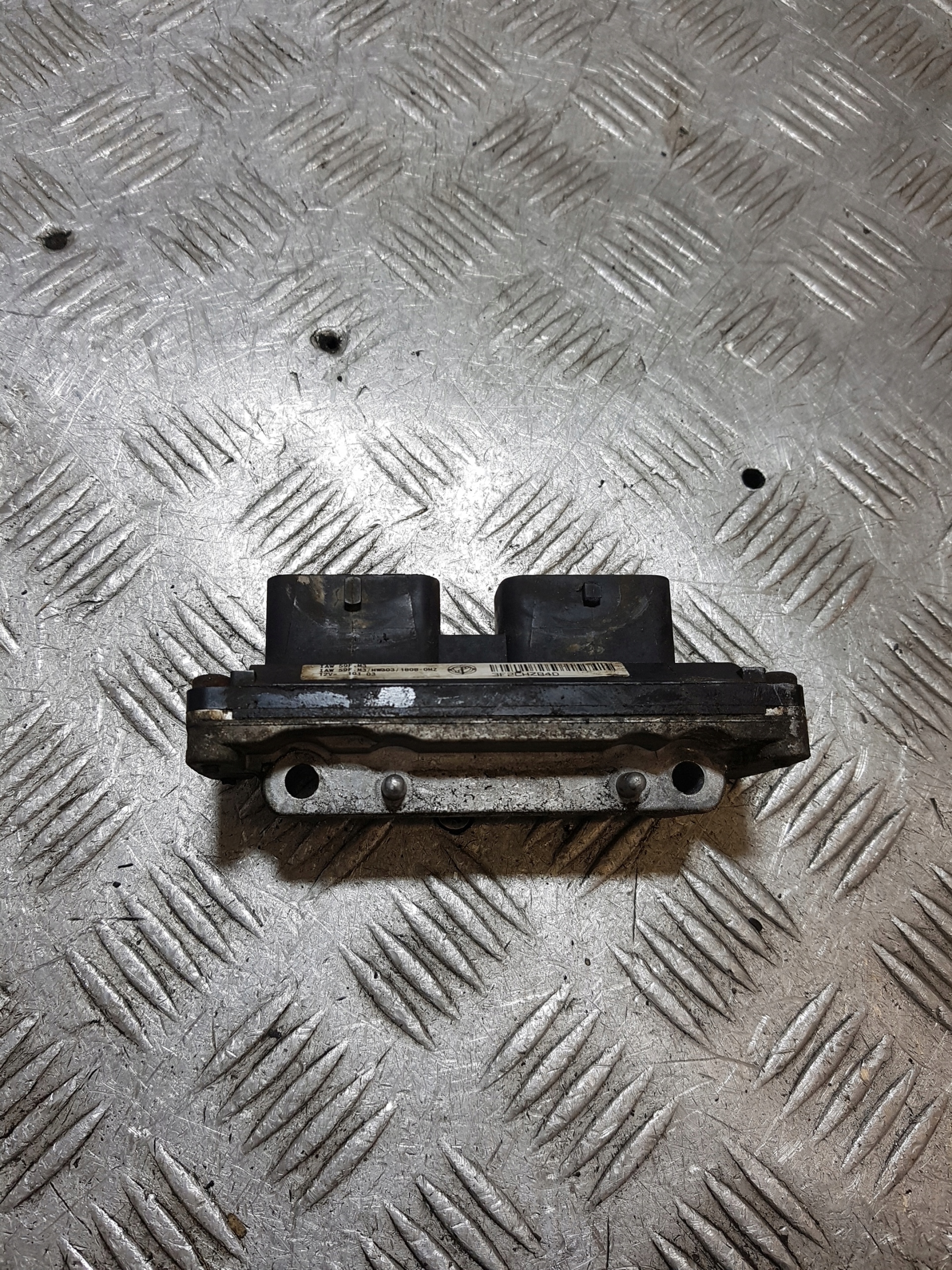 computer of the engine control unit FIAT PUNTO 2 6160037606