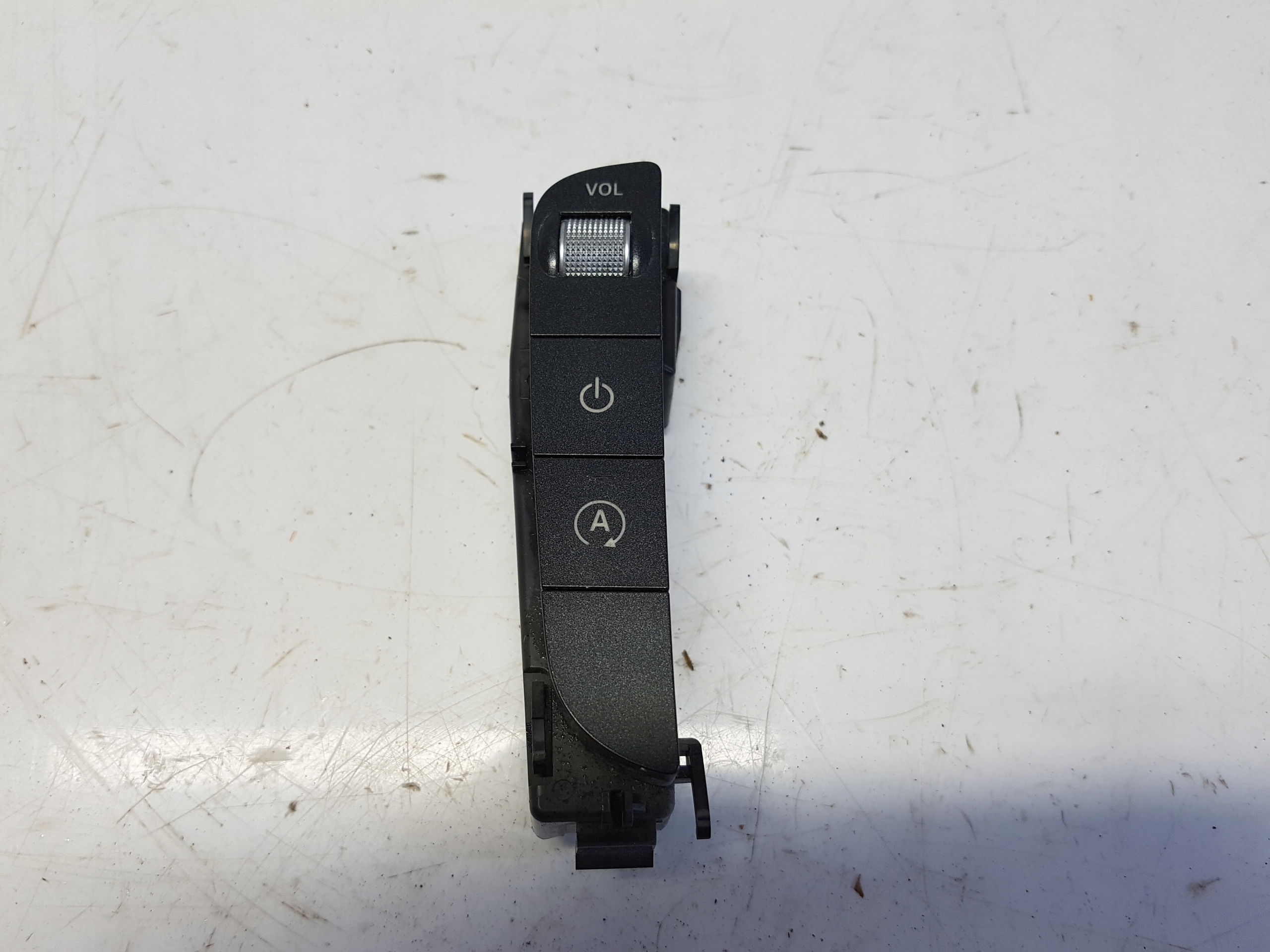 MERCEDES W213 LIFT switch radia panel