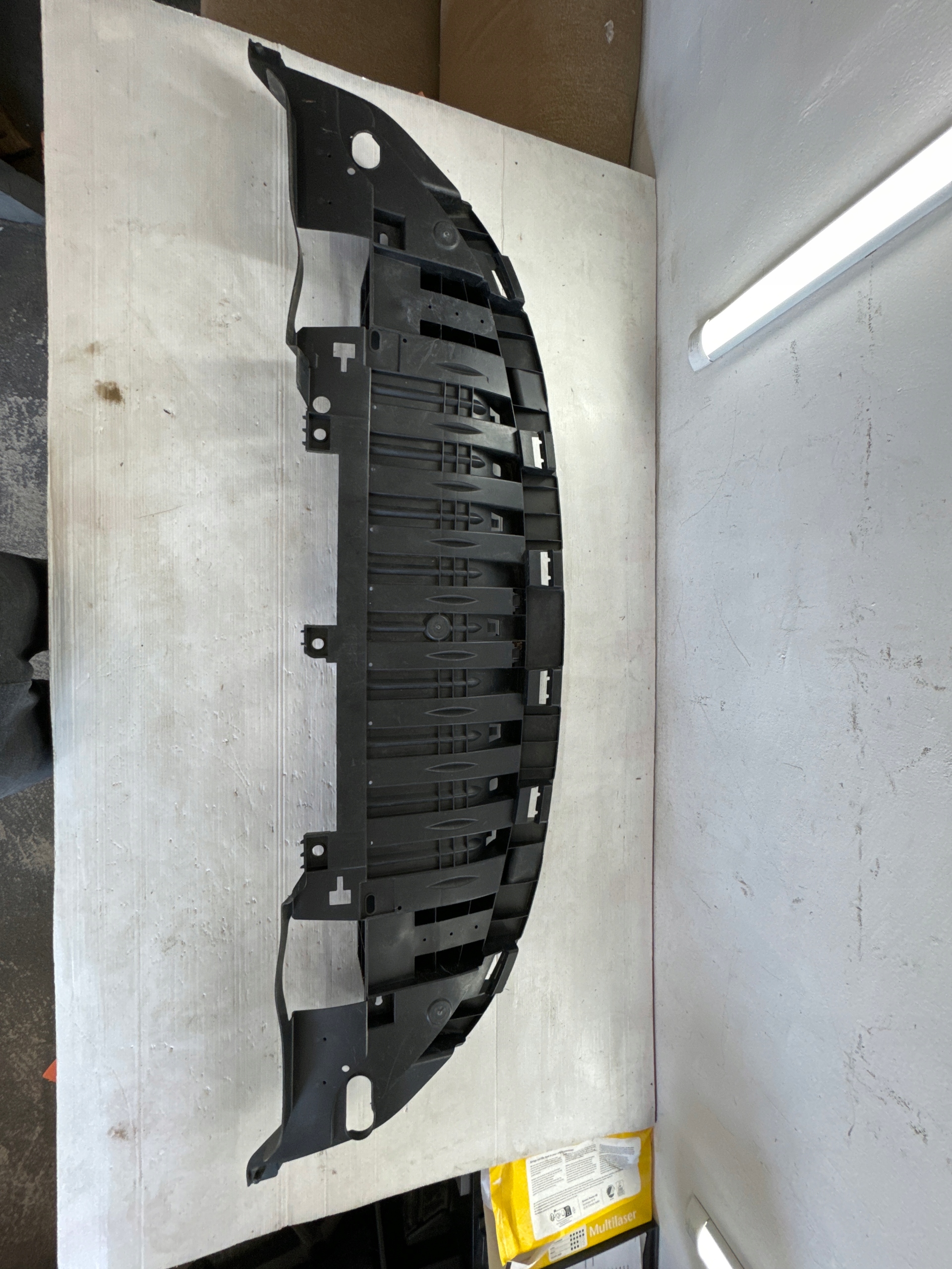 Renault SCENIC 3 LIFT 622352921R osłona silnika zderzaka