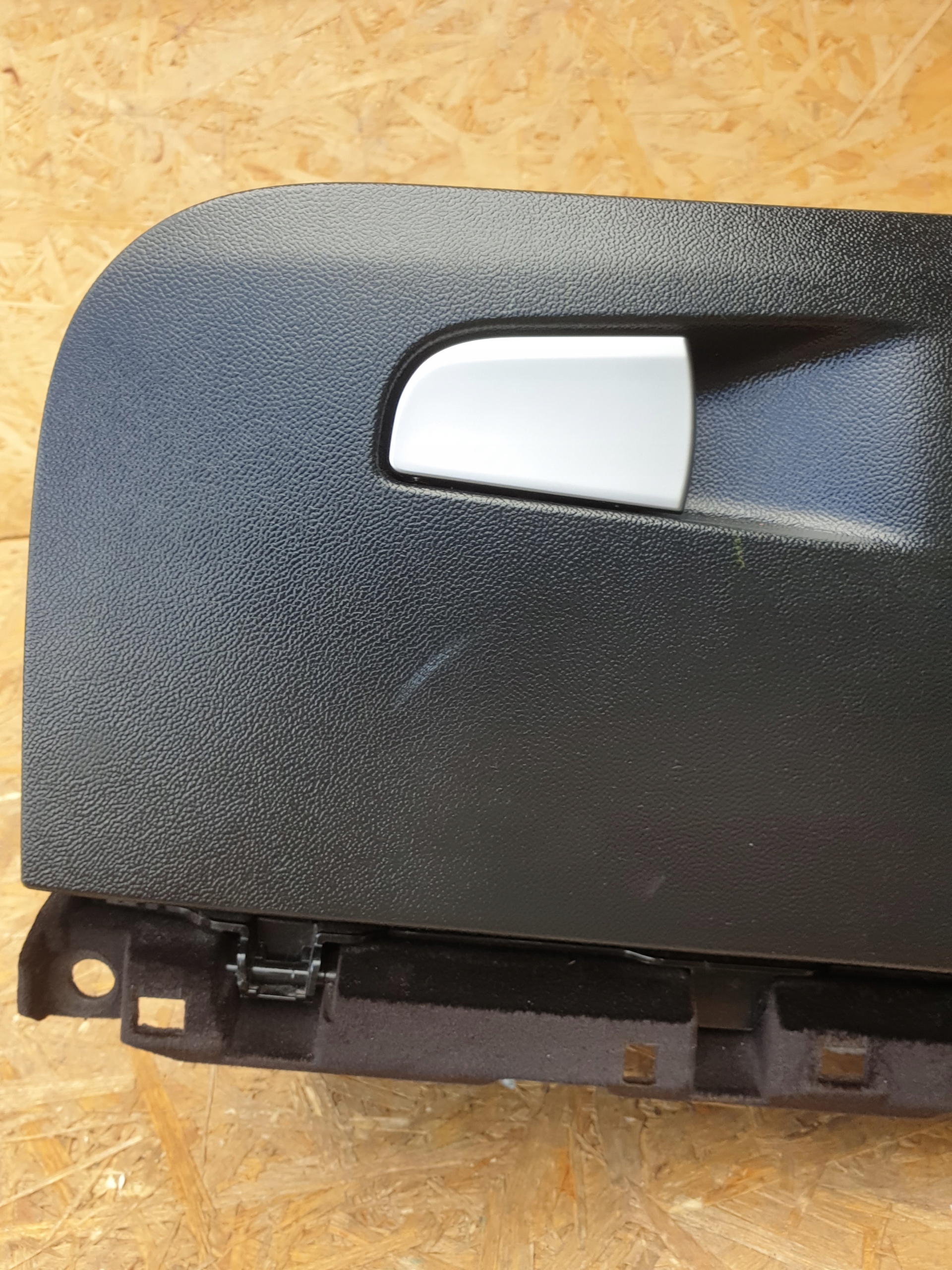 ALFA ROMEO GIULIA бардачок пассажира