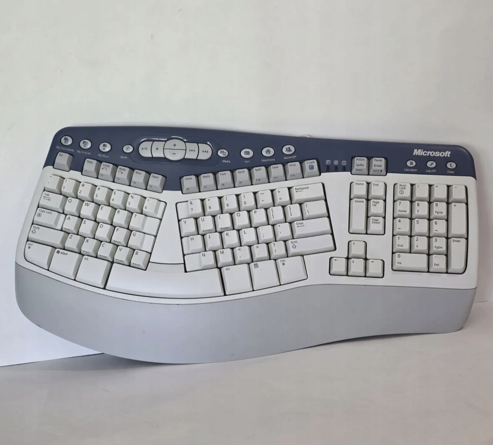Multimediálna klávesnica Microsoft MultiMedia Keyboard Qwerty, Pl