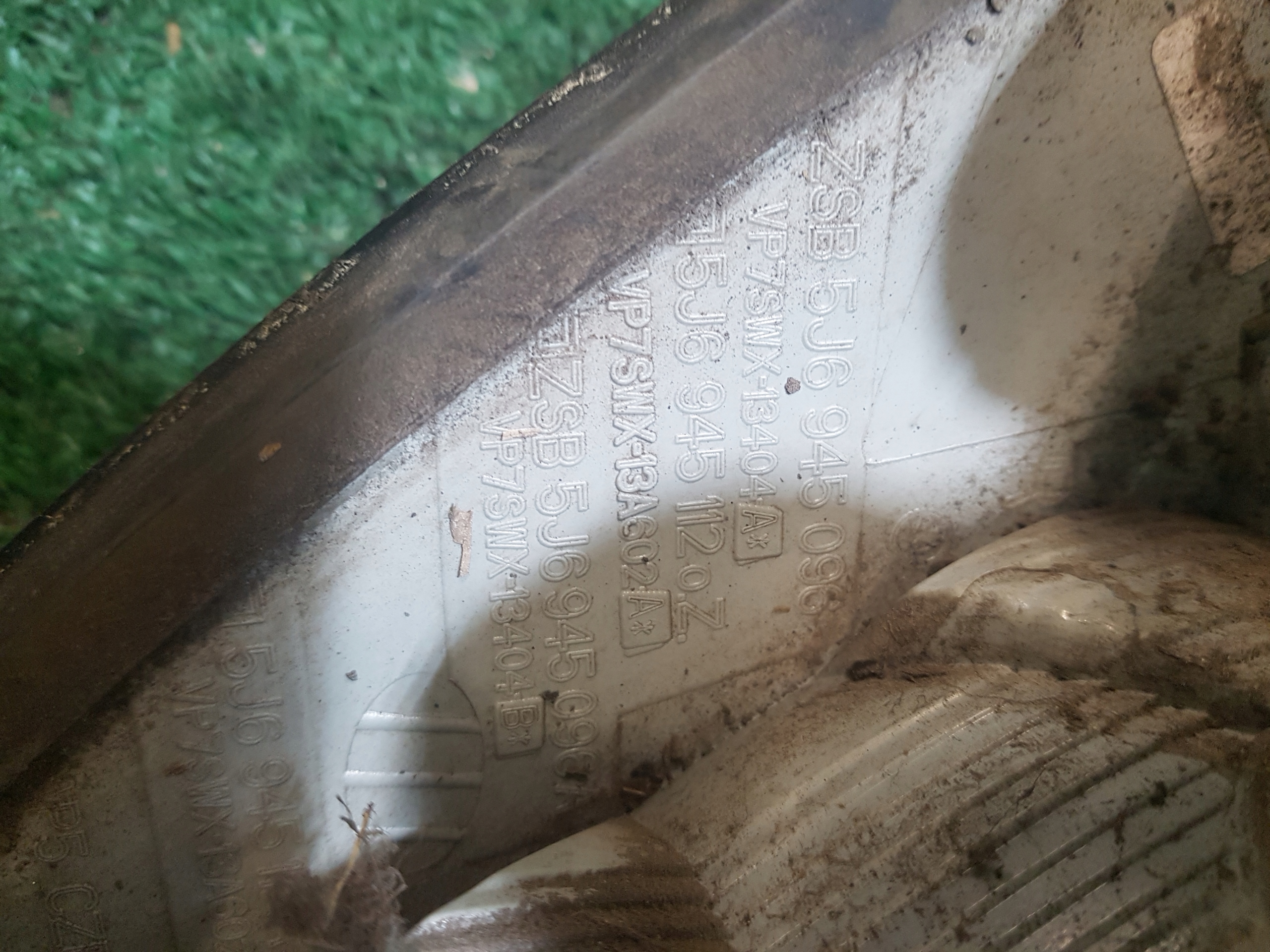 light right rear SKODA FABIA 2 5J6945096