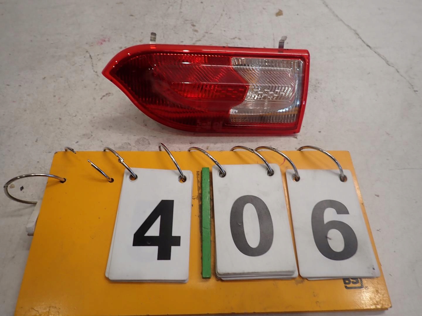 light rear part rear left OPEL INSIGNIA A 2008- KOMBI 366900804