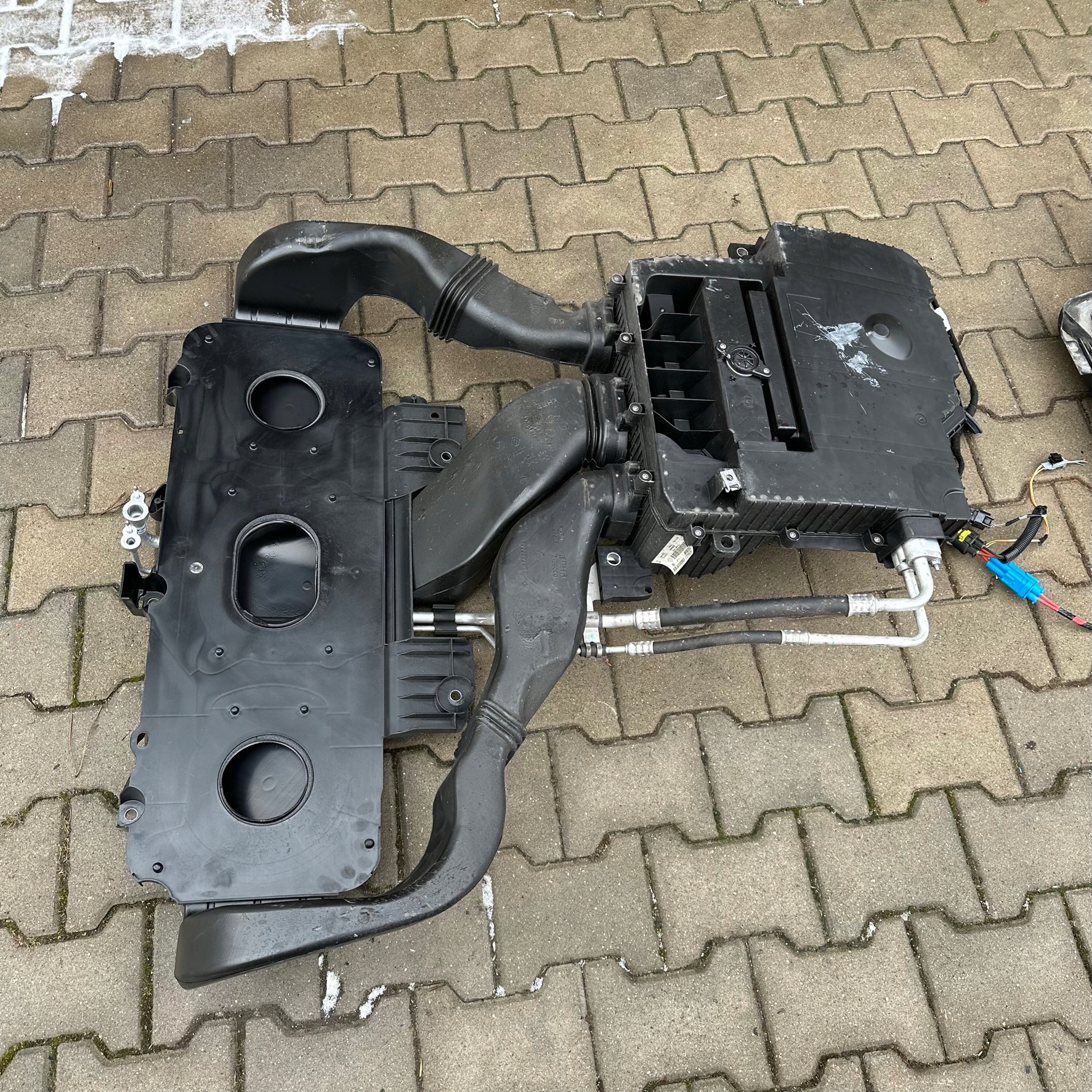 RENAULT ZOE CHLODZENIE BATERI BLENDE ABDECKUNG TRÄGER HECK