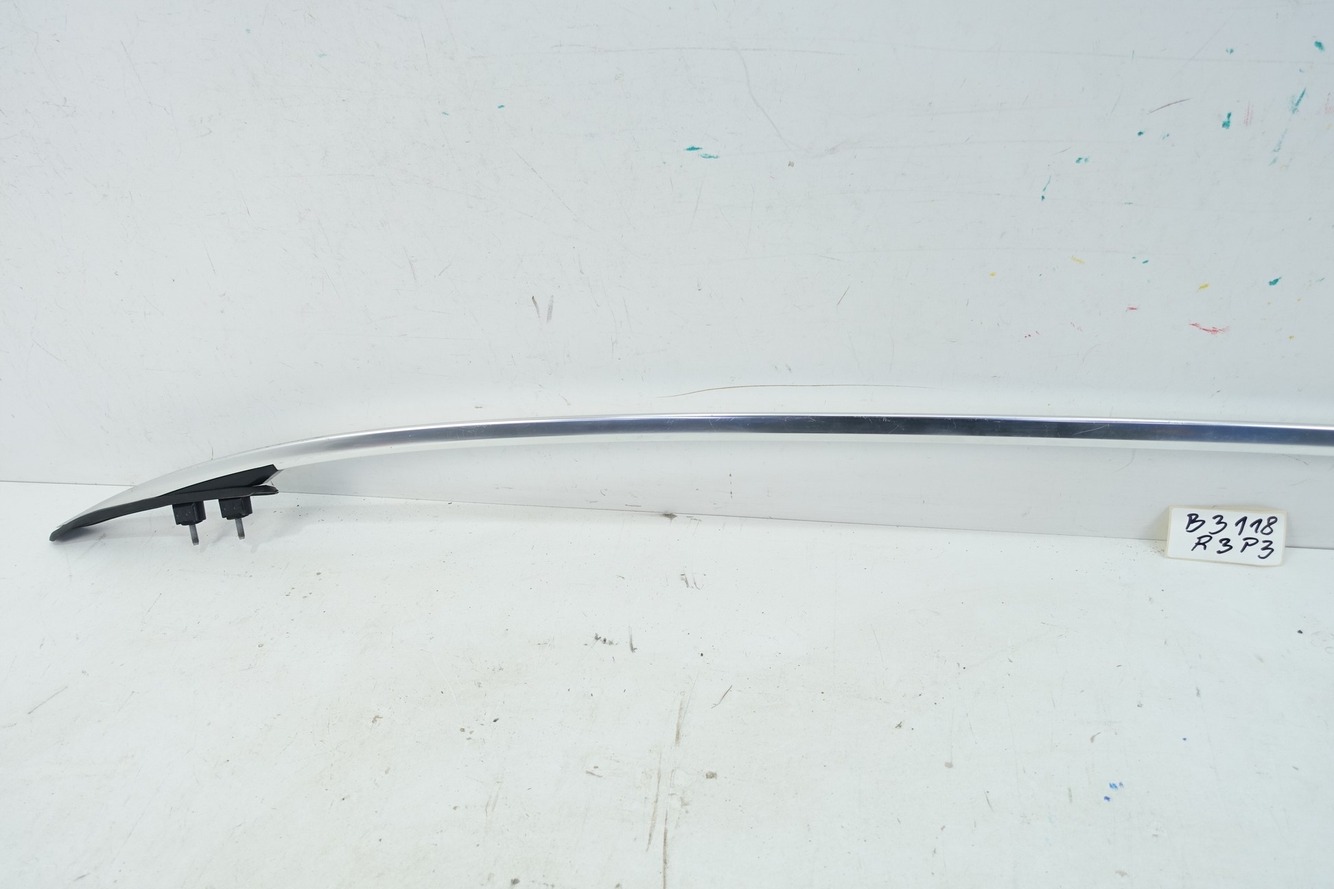 RELING DACHOWY PRAWY MERCEDES C W204 KOMBI Color needs painting