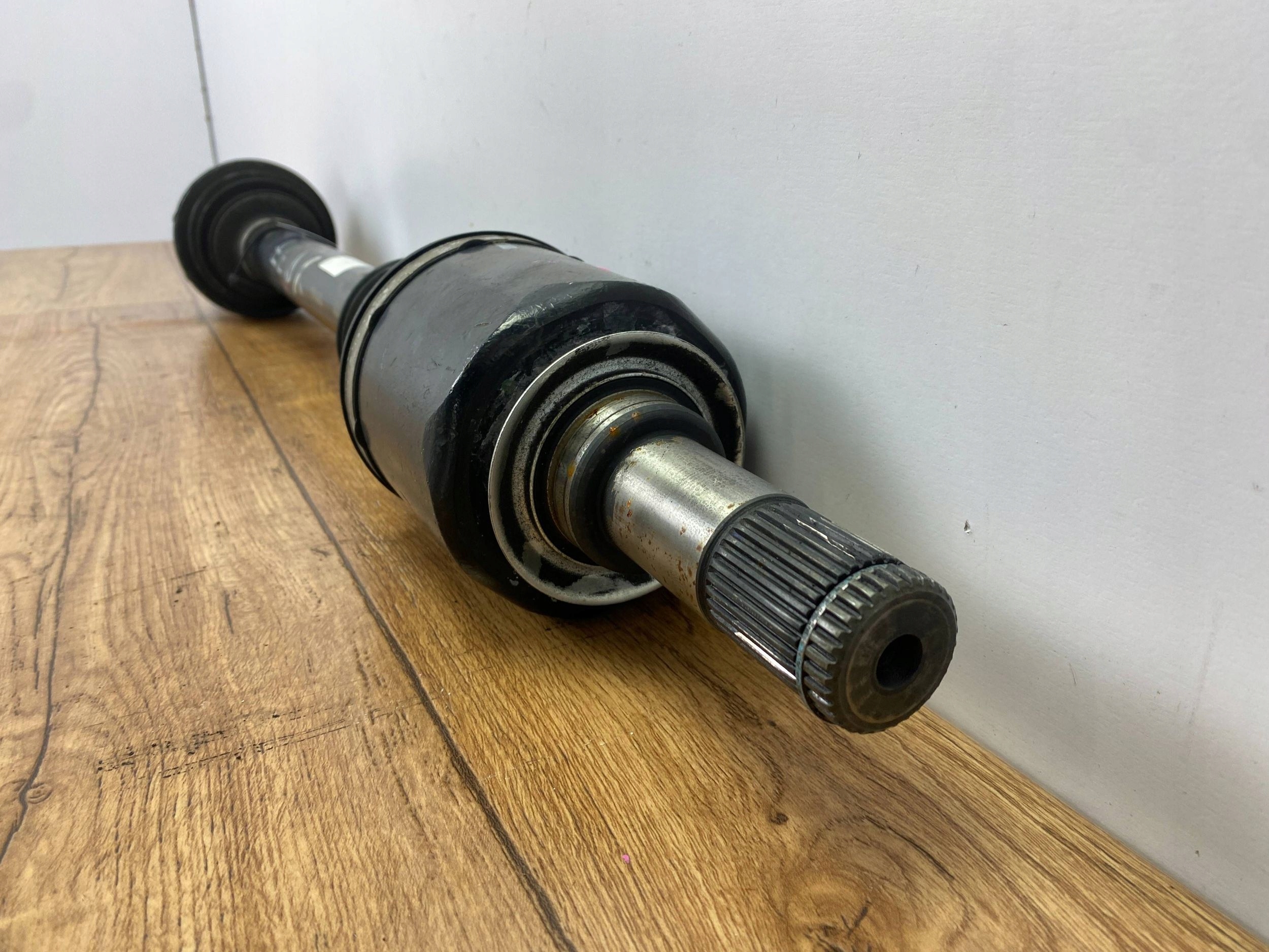 semi-axis rear left 6.4 Dodge Charger 2015