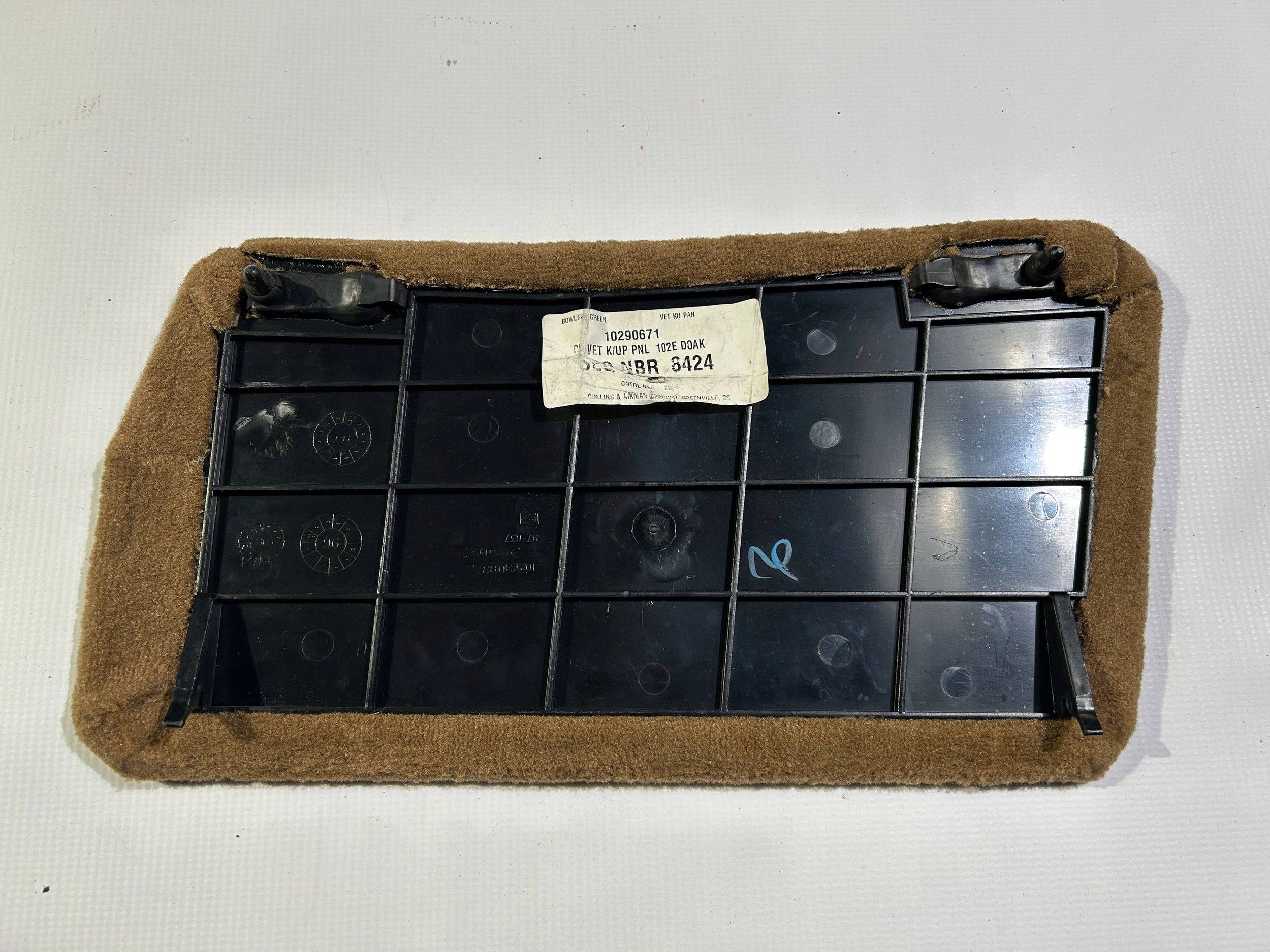 floor mats upholstery passenger compartments boot Chevrolet Corvette C5 1997