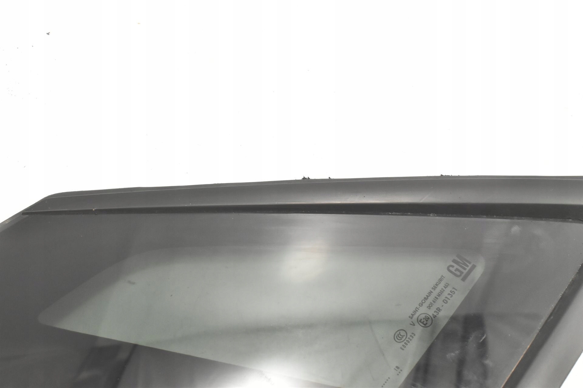 SZYBA KAROSERYJNA LEWY TYŁ YP00066580 OPEL GRANDLAND X 2018 Numer katalogowy części YP00066580