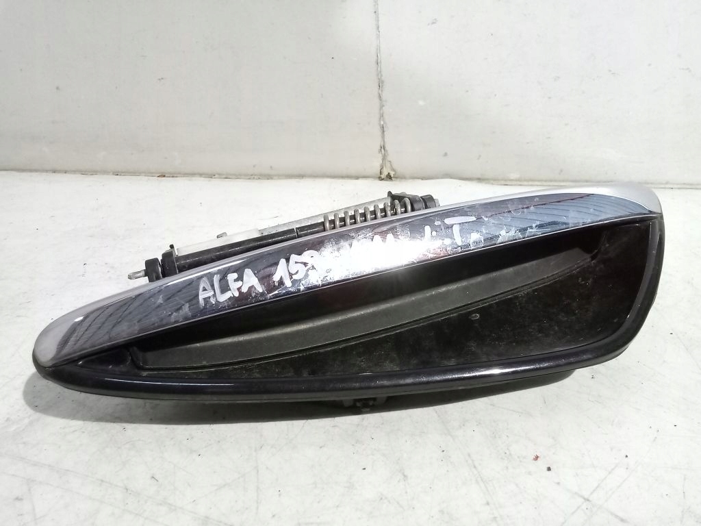 Alfa Romeo 159 handle exterior left rear part
