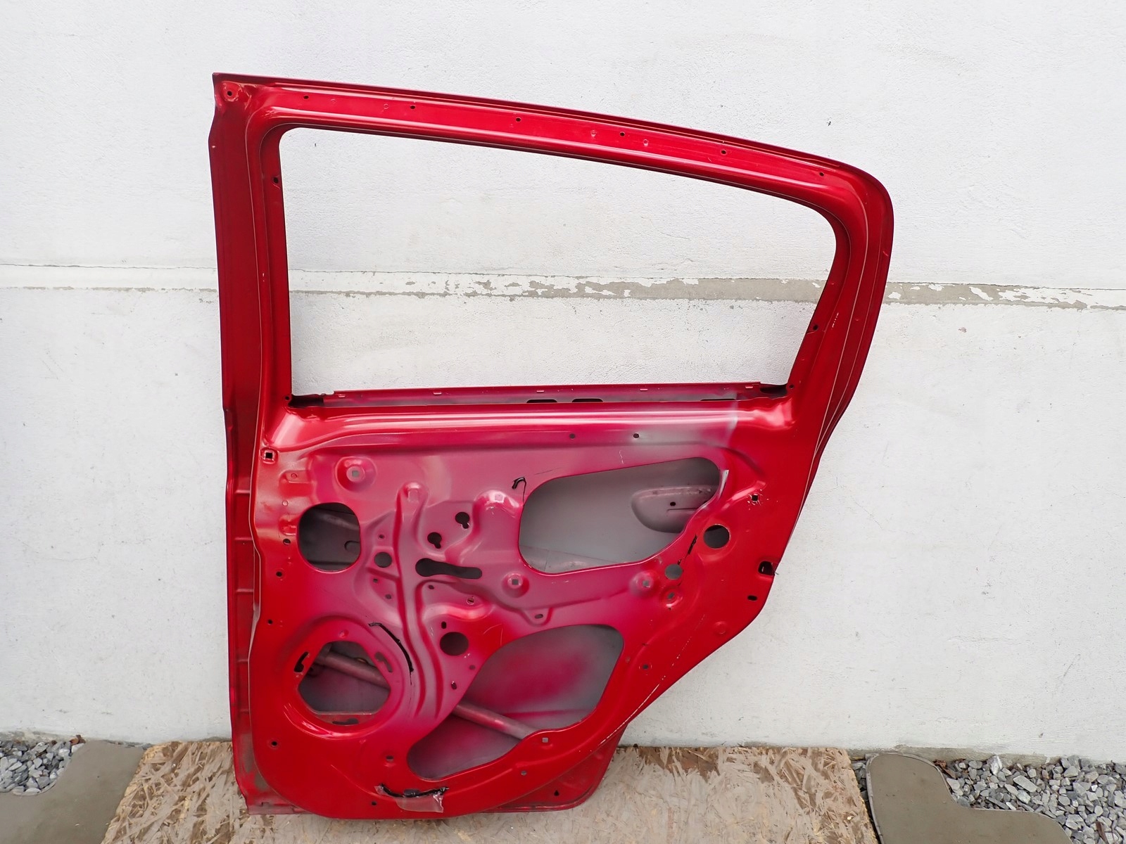 door right rear. right rear part MITSUBISHI SPACE STAR MIRAGE 2 II 2012