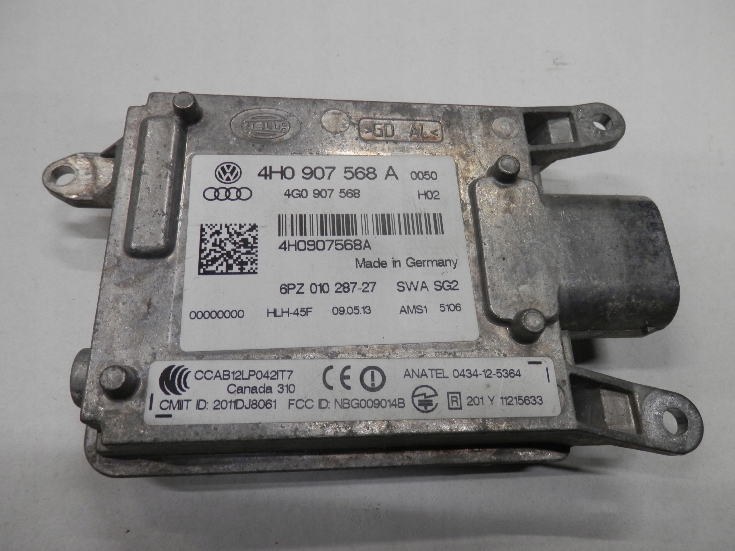 AUDI A8 S8 D4 ASYSTENT ZMIANY PASA 4H0907568A