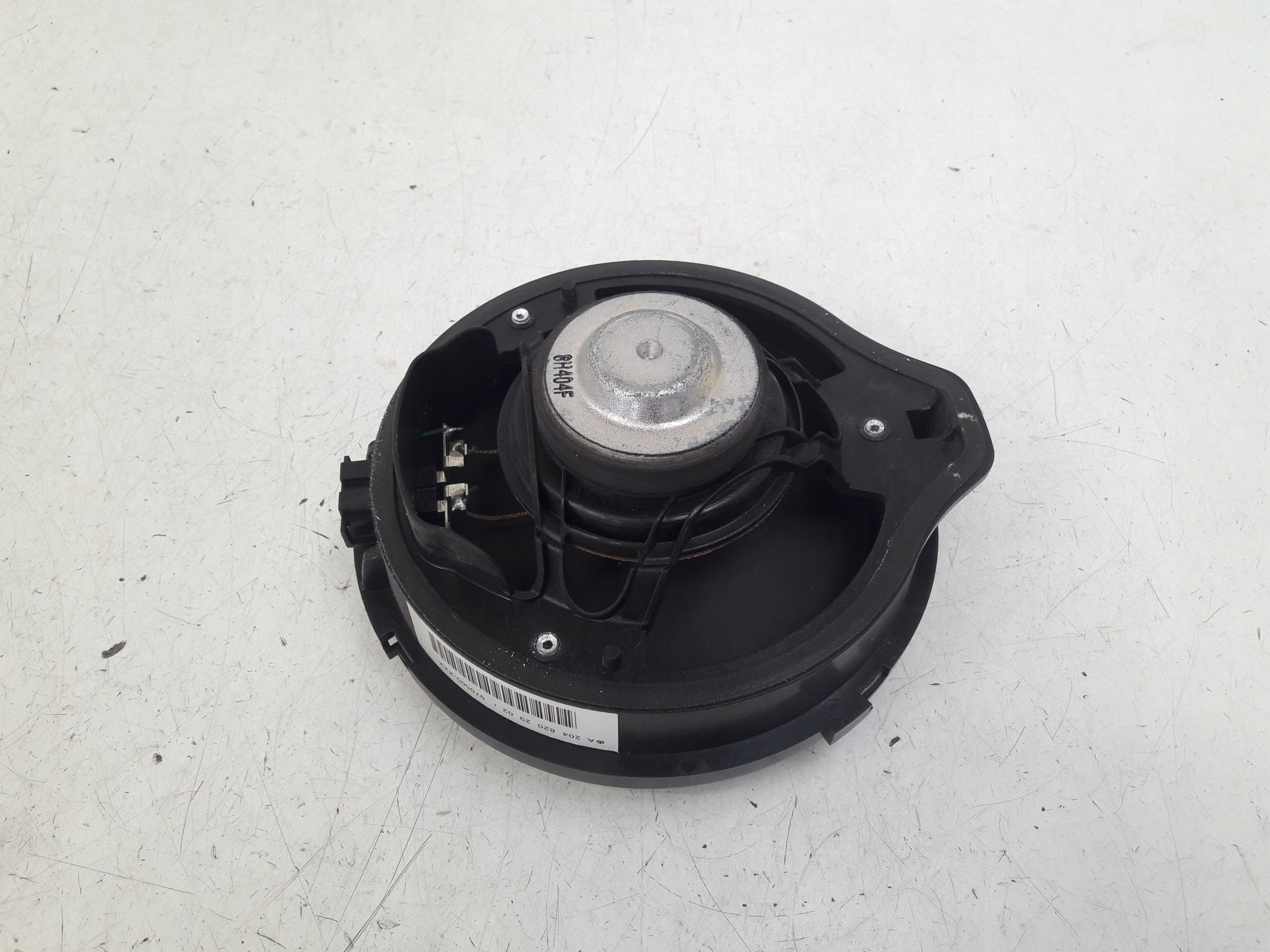 speaker 2048202902 W204