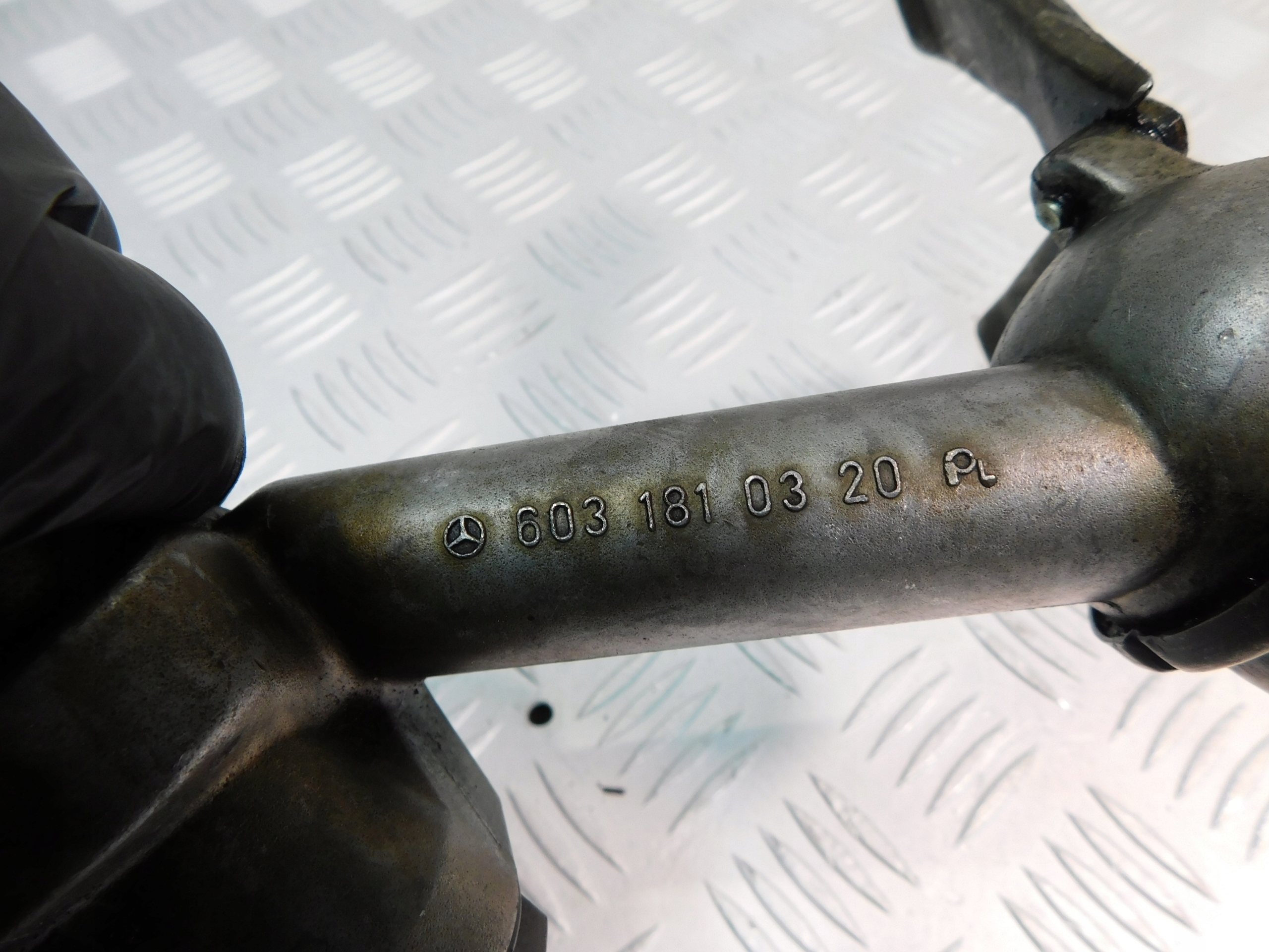 Mercedes W124 2.5 D om602 Ölpumpe 6031810320