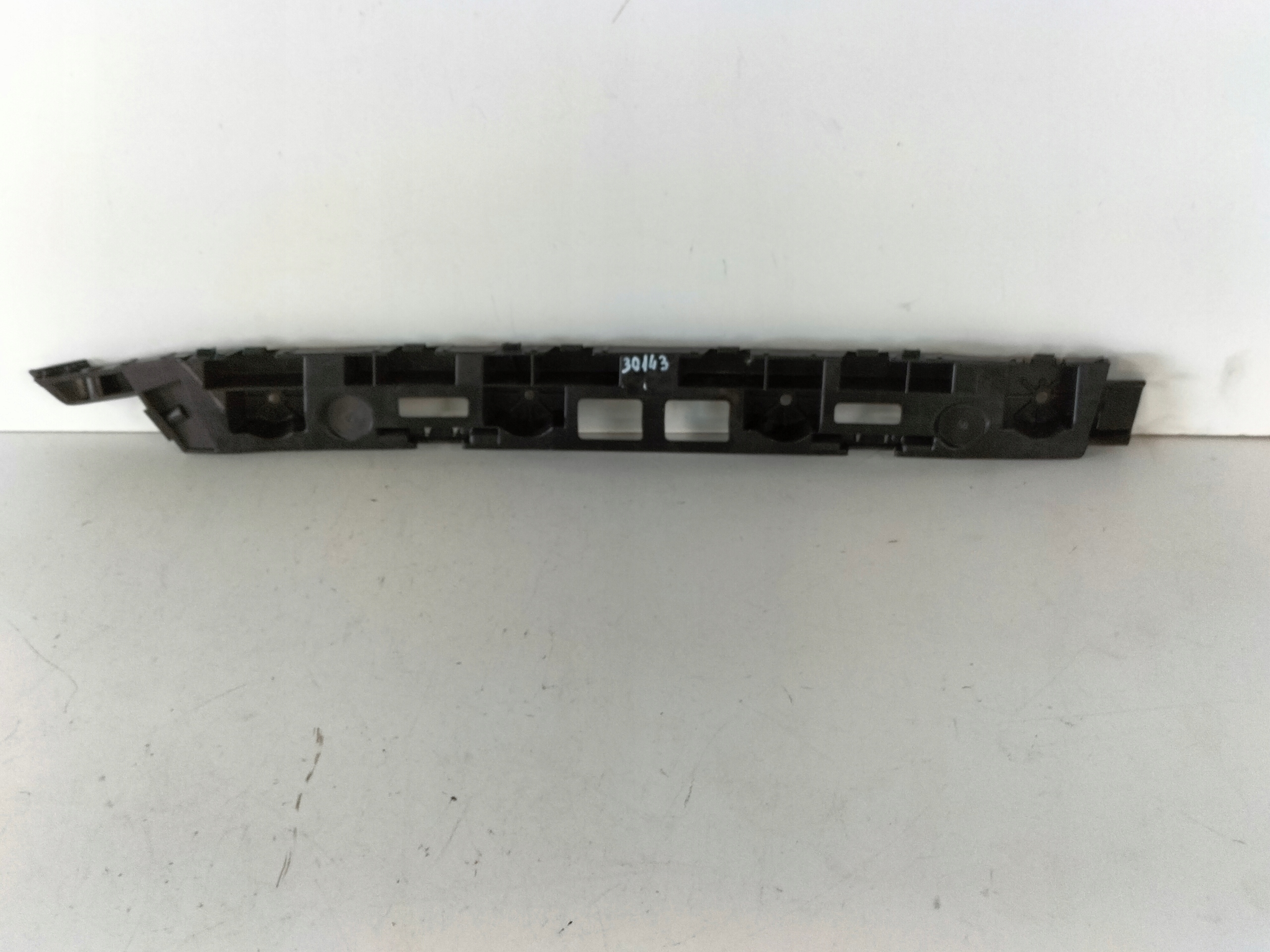 support holder rear part left SKODA SUPERB III 15- SDN