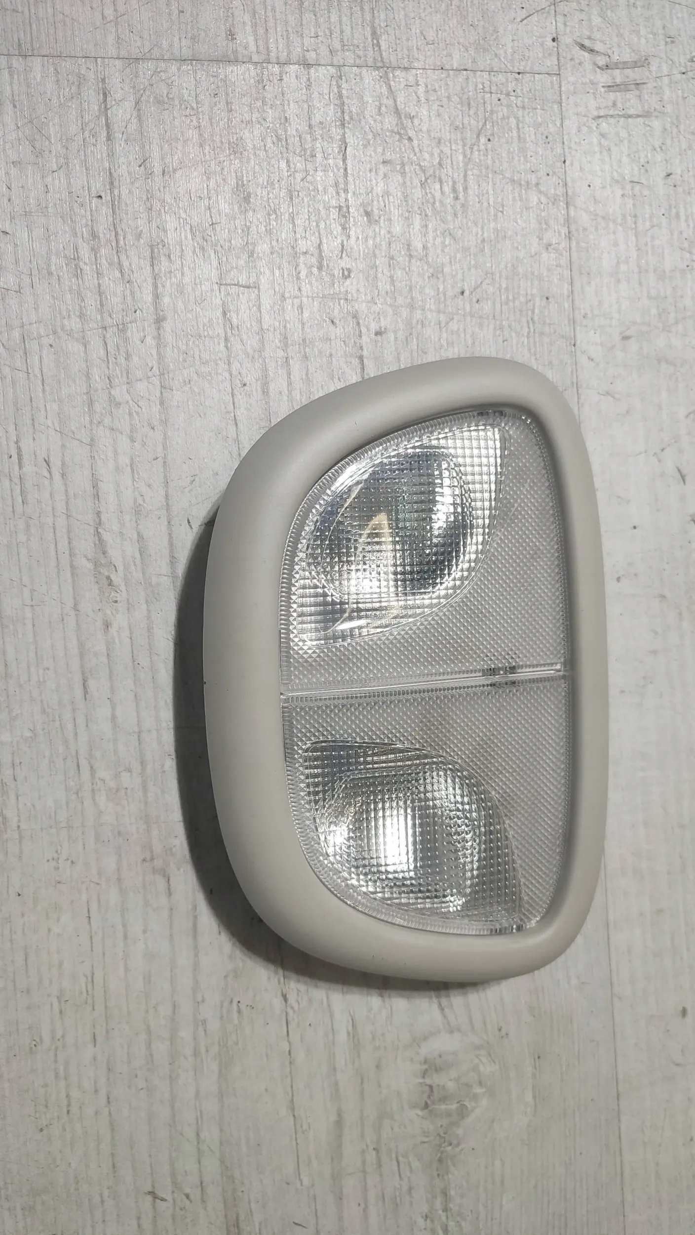 Jeep Cherokee KL 15r. 2.0d Oswietlenie cabs light