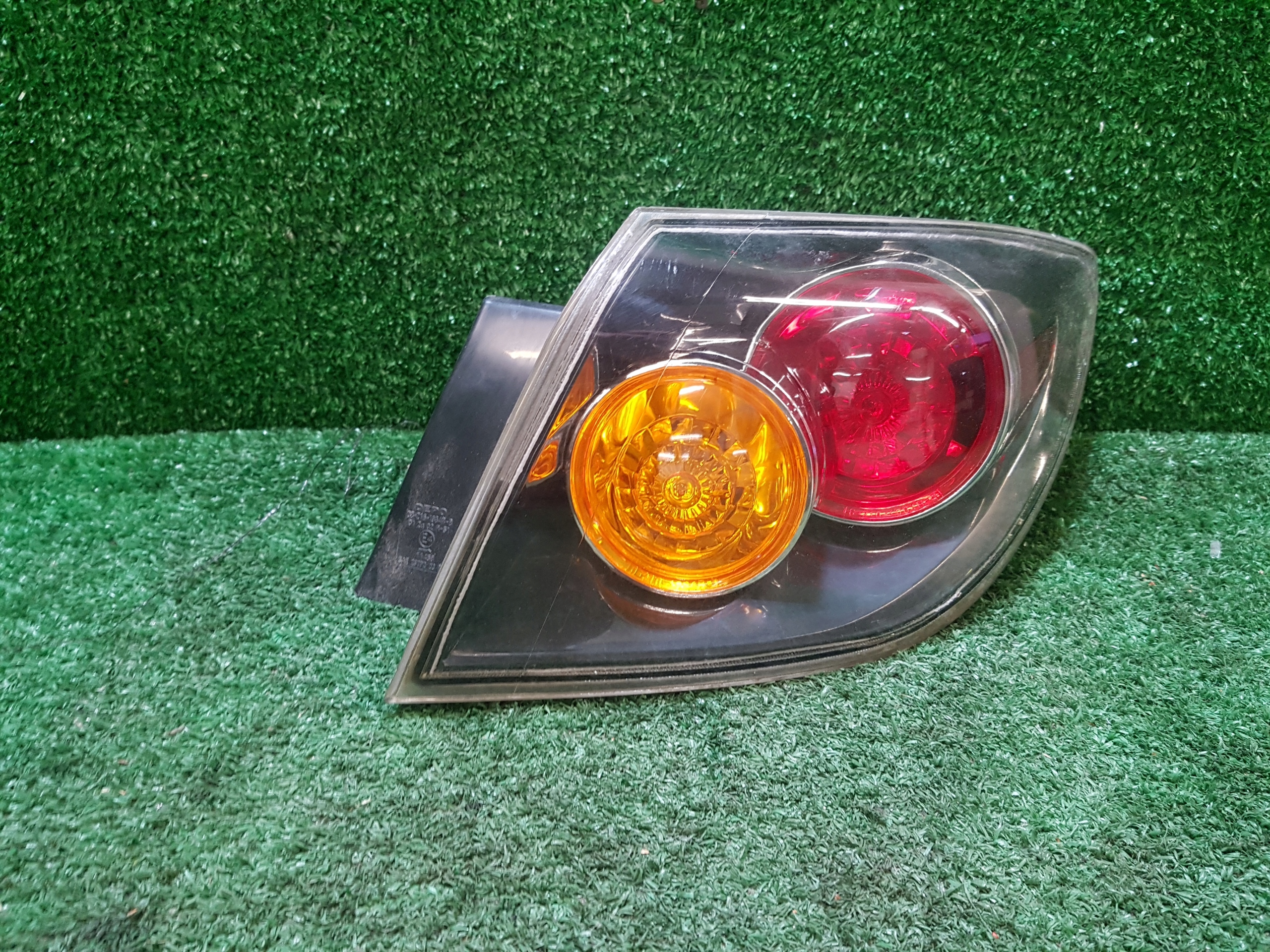 light right rear MAZDA 3 08-216-1964R-B