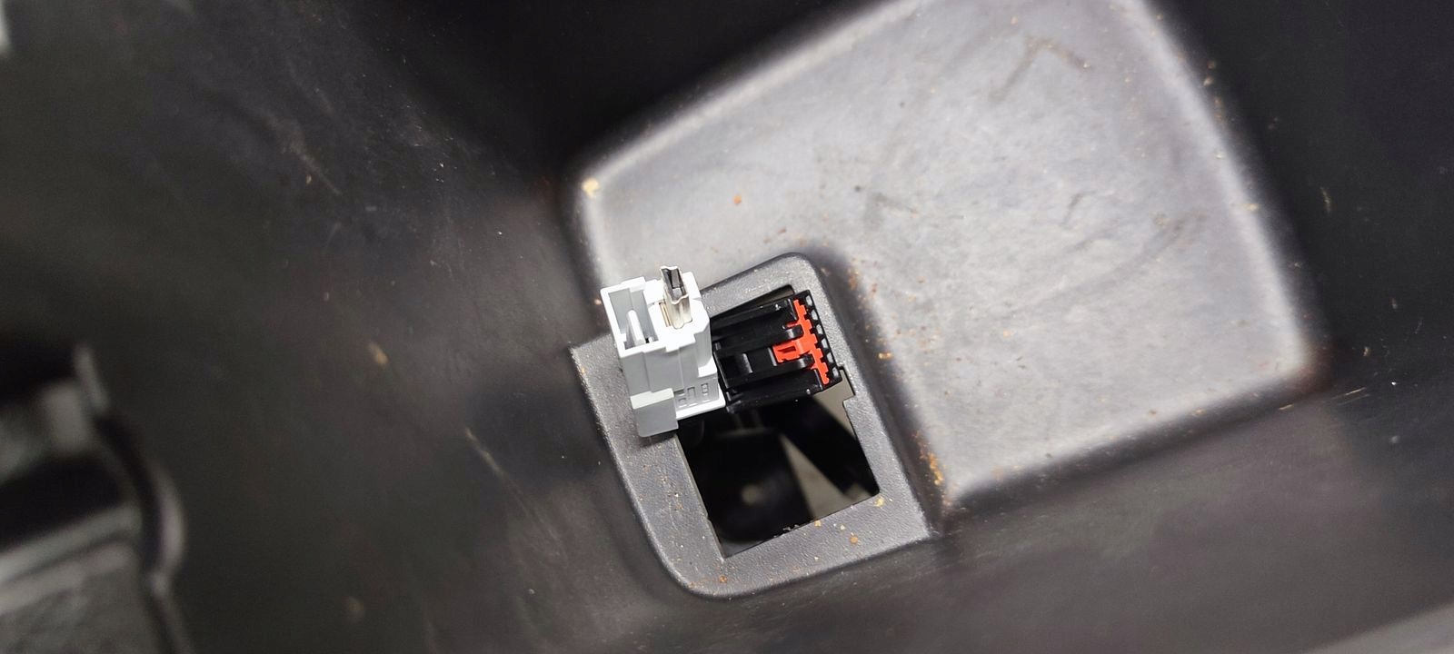 bracciolo tunel Opel Astra K LIFT kombi