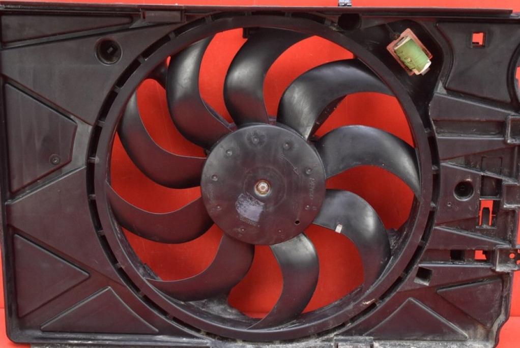 Lüfter 8A9410100 FIAT 500L 12-20