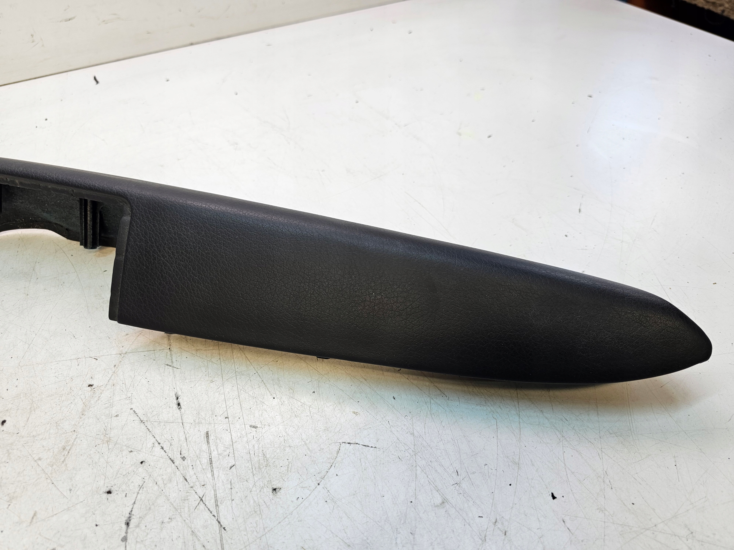 armrest door left front A4 B7 CABRIO 8H0867173