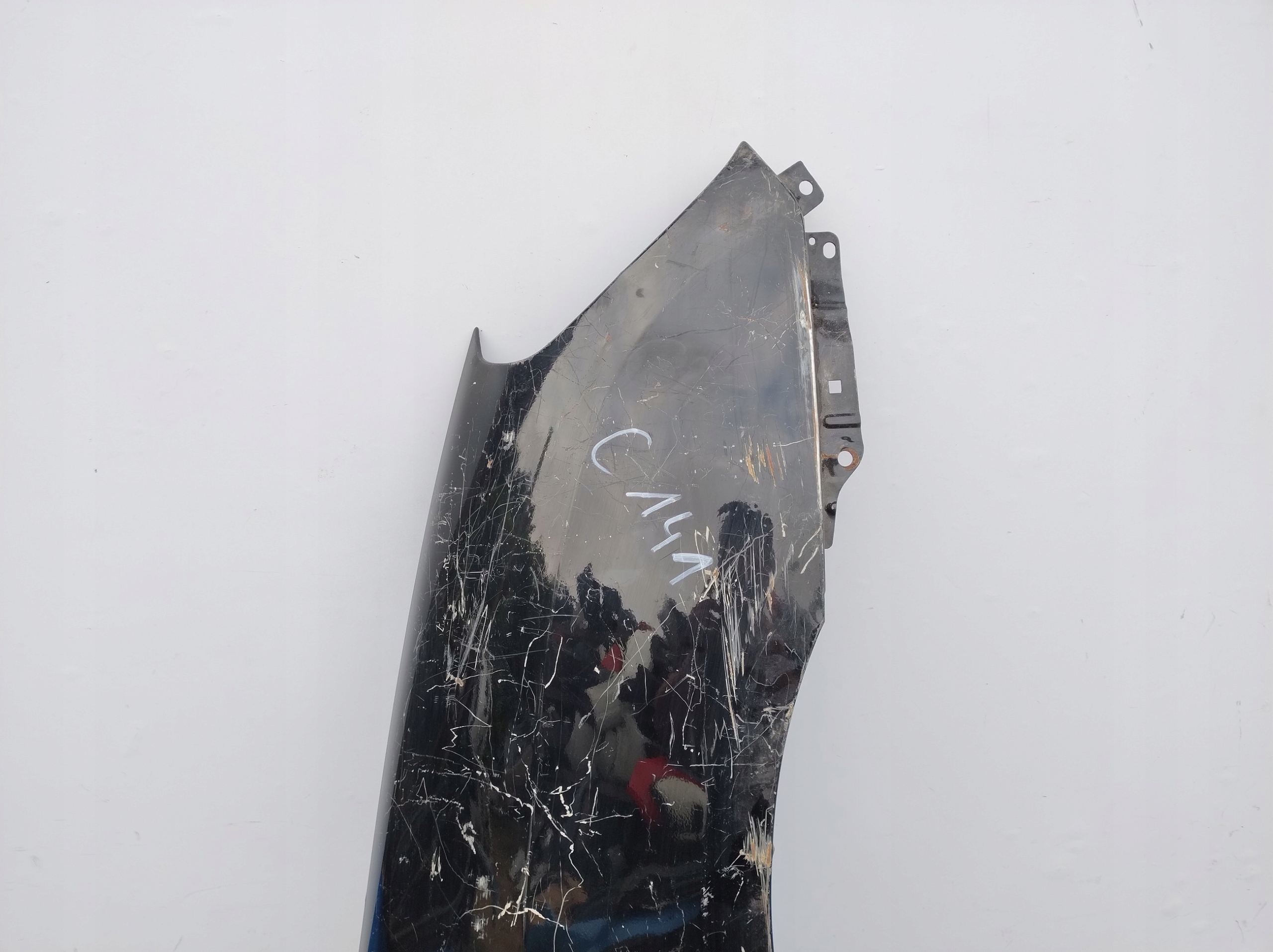 KIA CARENS 06-13 ROK right fender front 663211D050 C141