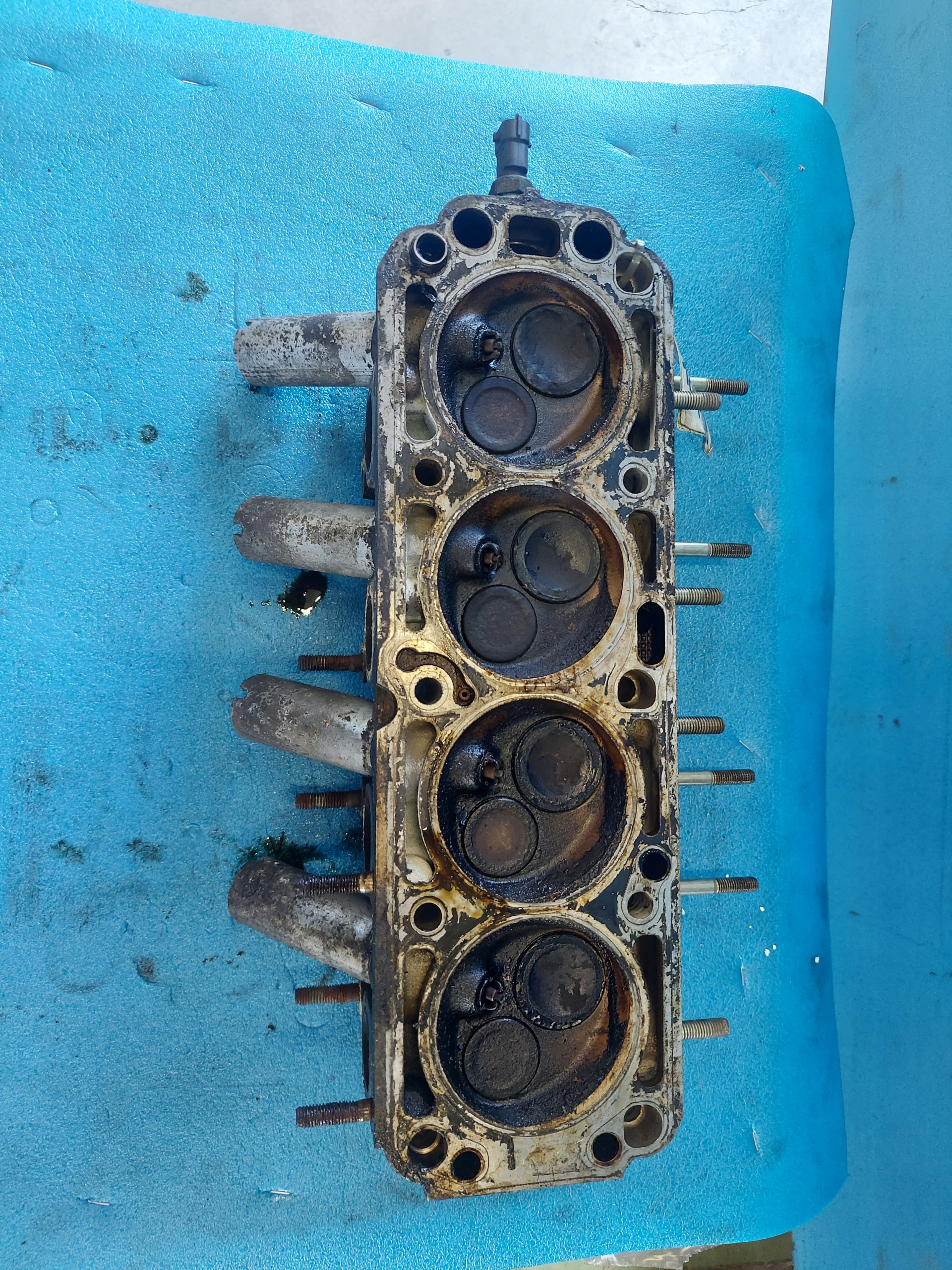 GŁOWICA ASTRA,COMBO 1.6 8V Z16SE Typ samochodu Samochody osobowe