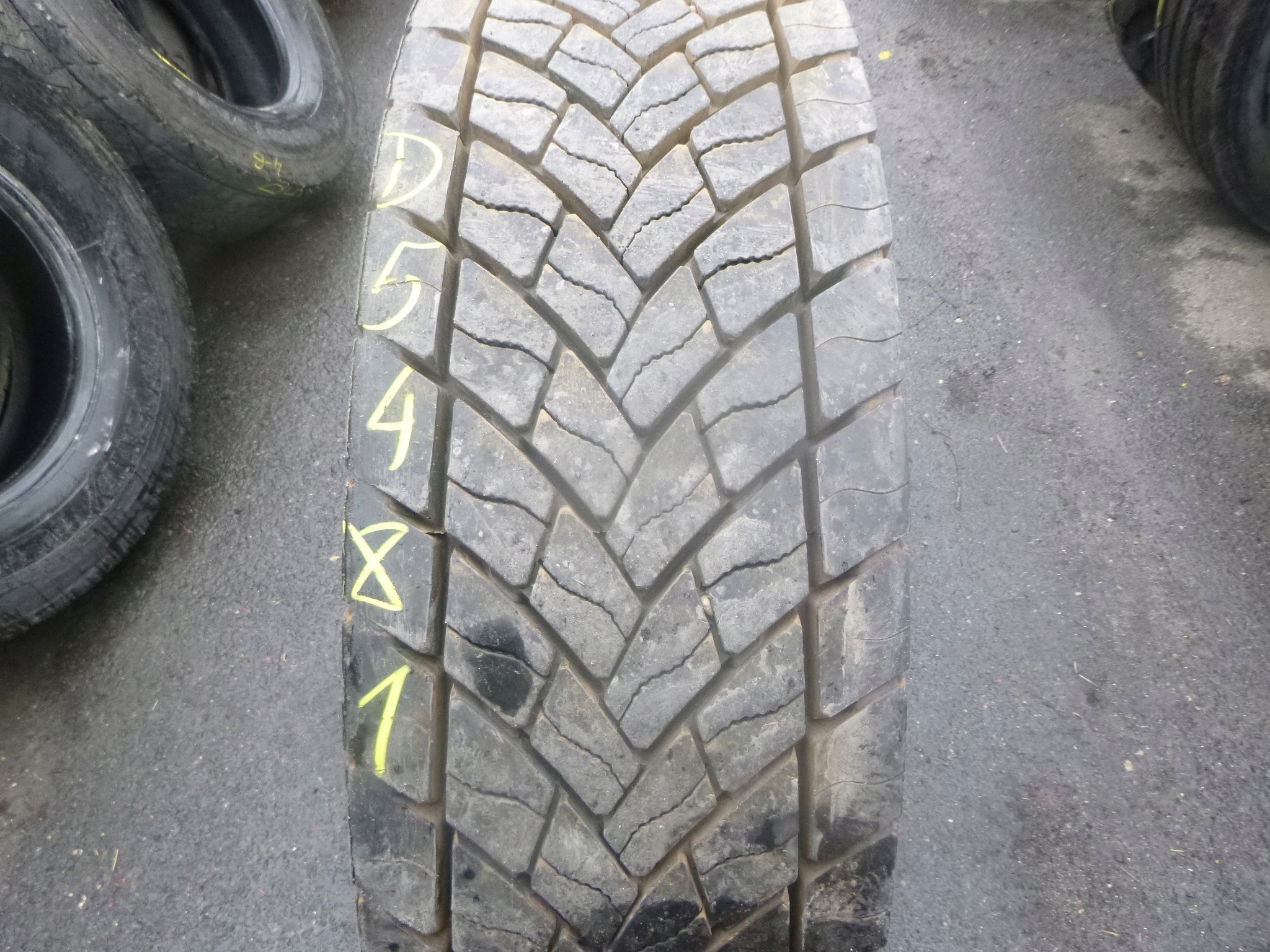 315 / 80R22. 5 Goodyear KMAX D привод