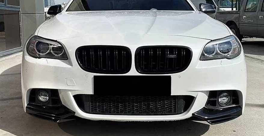DOKŁADKA ZDERZAKA SPLITTER PRZÓD dla BMW F10 F11 M SPORT CZARNY POŁYSK Strona zabudowy przód