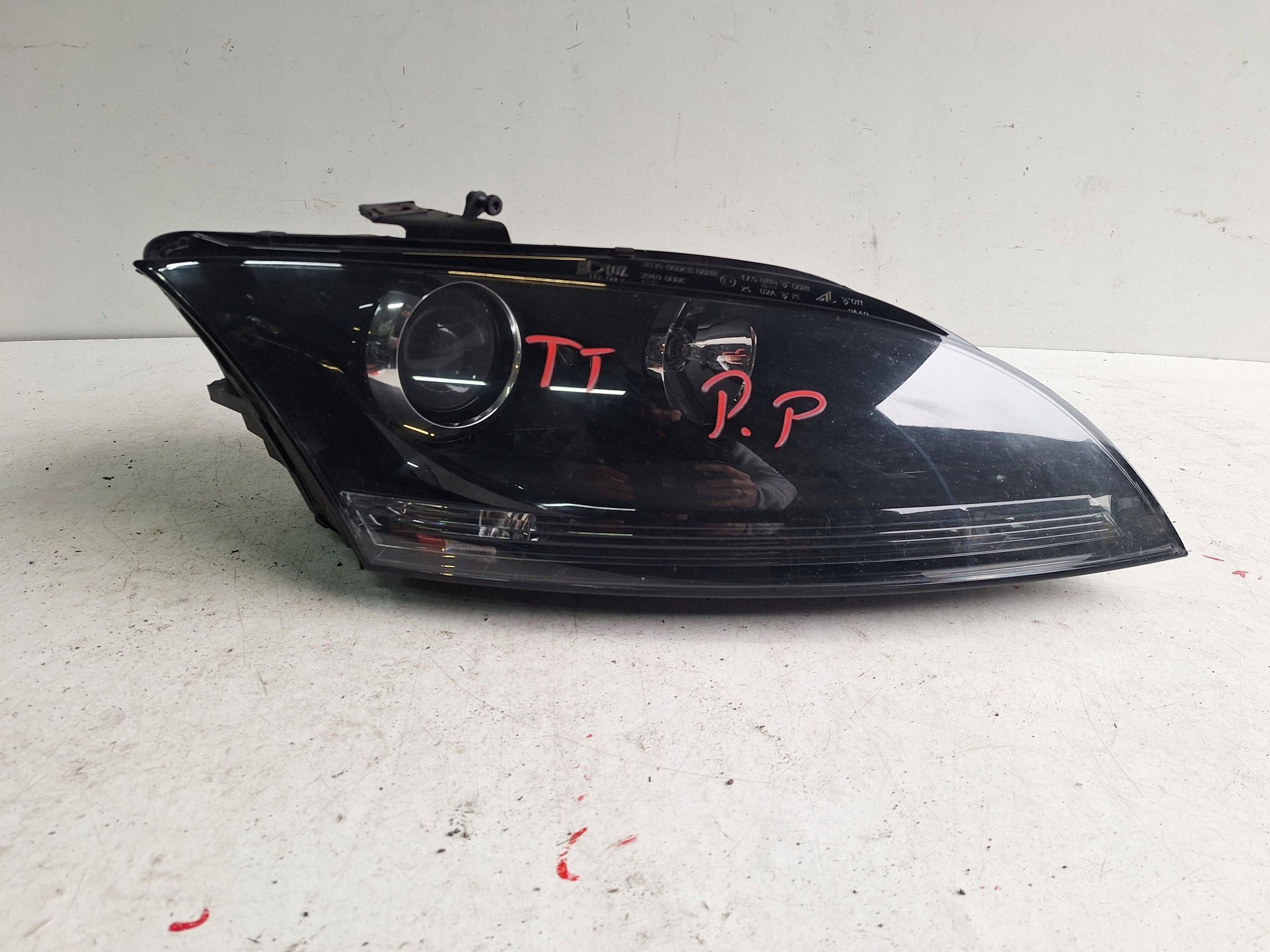 AUDI TT 8J 06-14 light right lens UK-ANGLIK