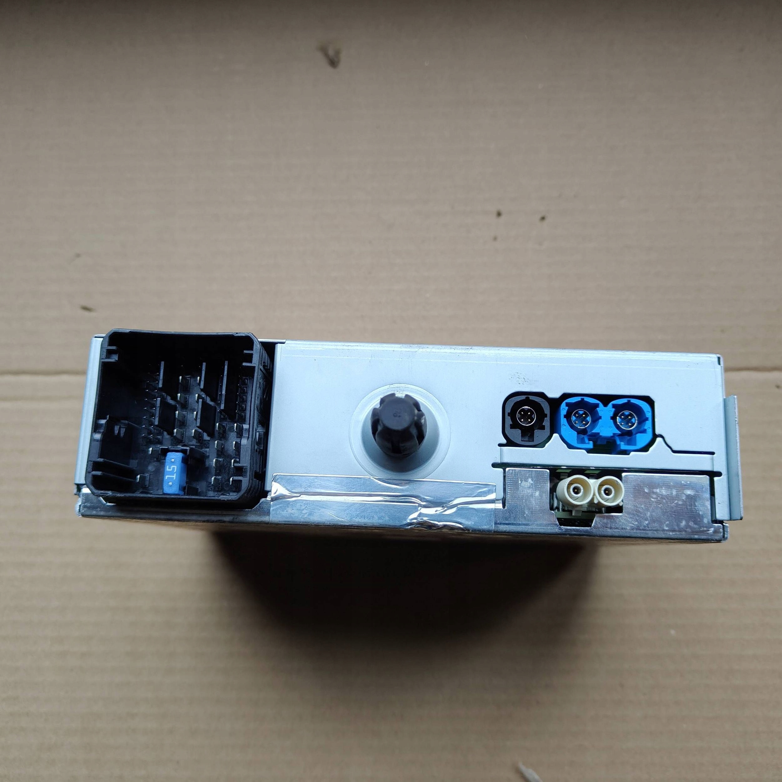 Stacja multimedialna Citroen C3 Aircross 9833499580